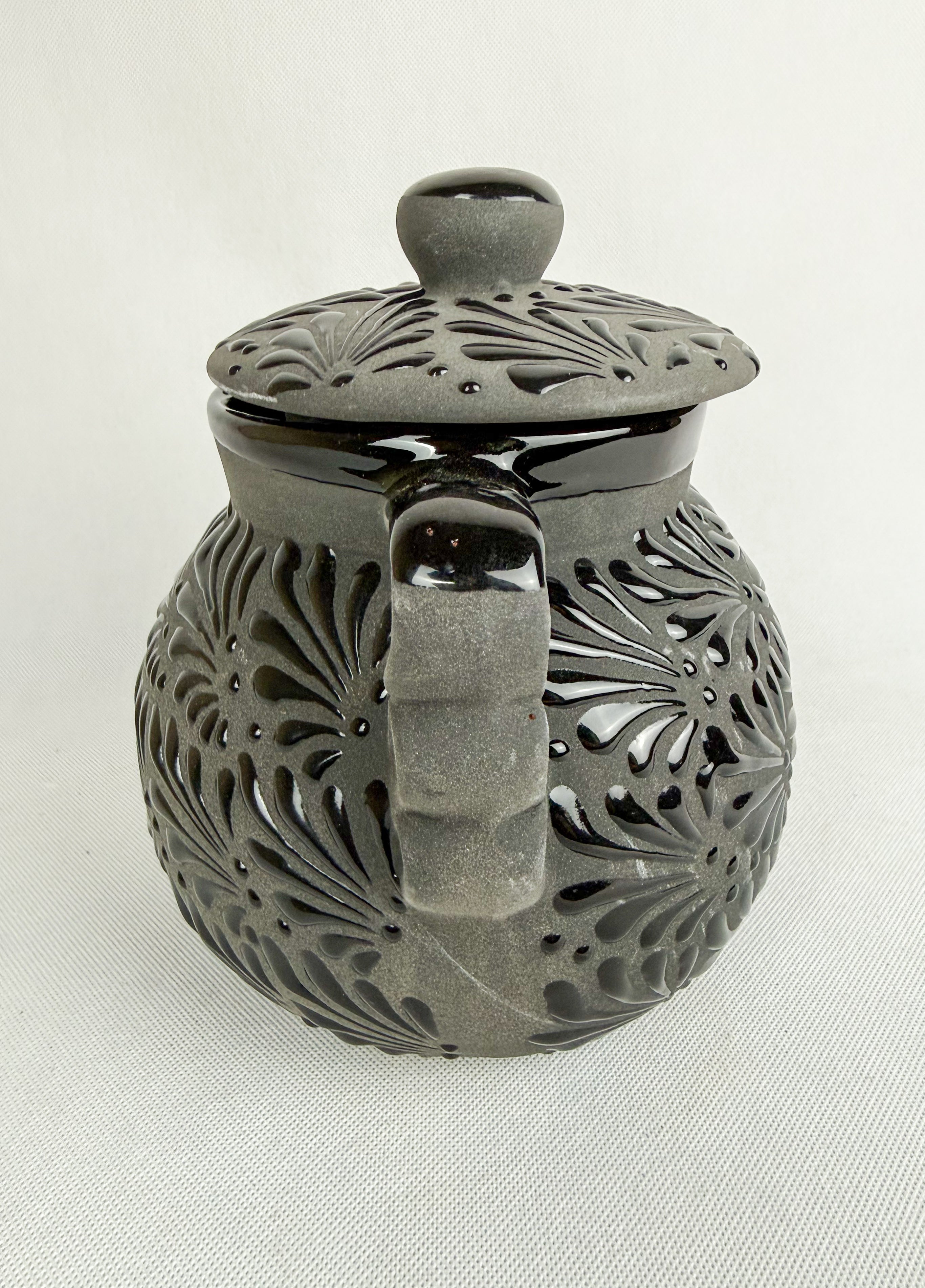 Black Talavera Style Clay Pot Not for Cooking - Olla Bombonera Engobe