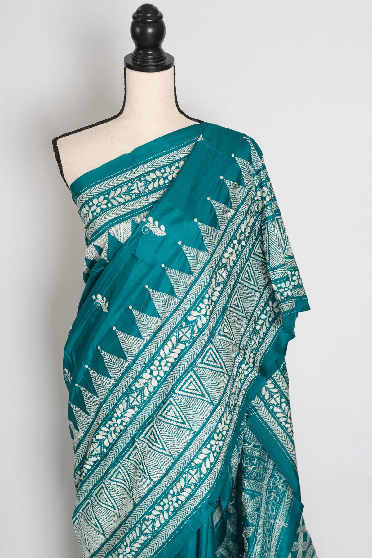 Keya : Green Pure Silk Kantha Saree with 40 Size Ready Stitched Blouse