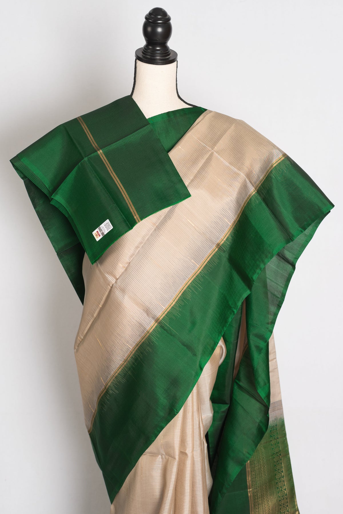 Srija : Cement Grey and Emerald Green Lightweight Kanjivaram Silk Saree