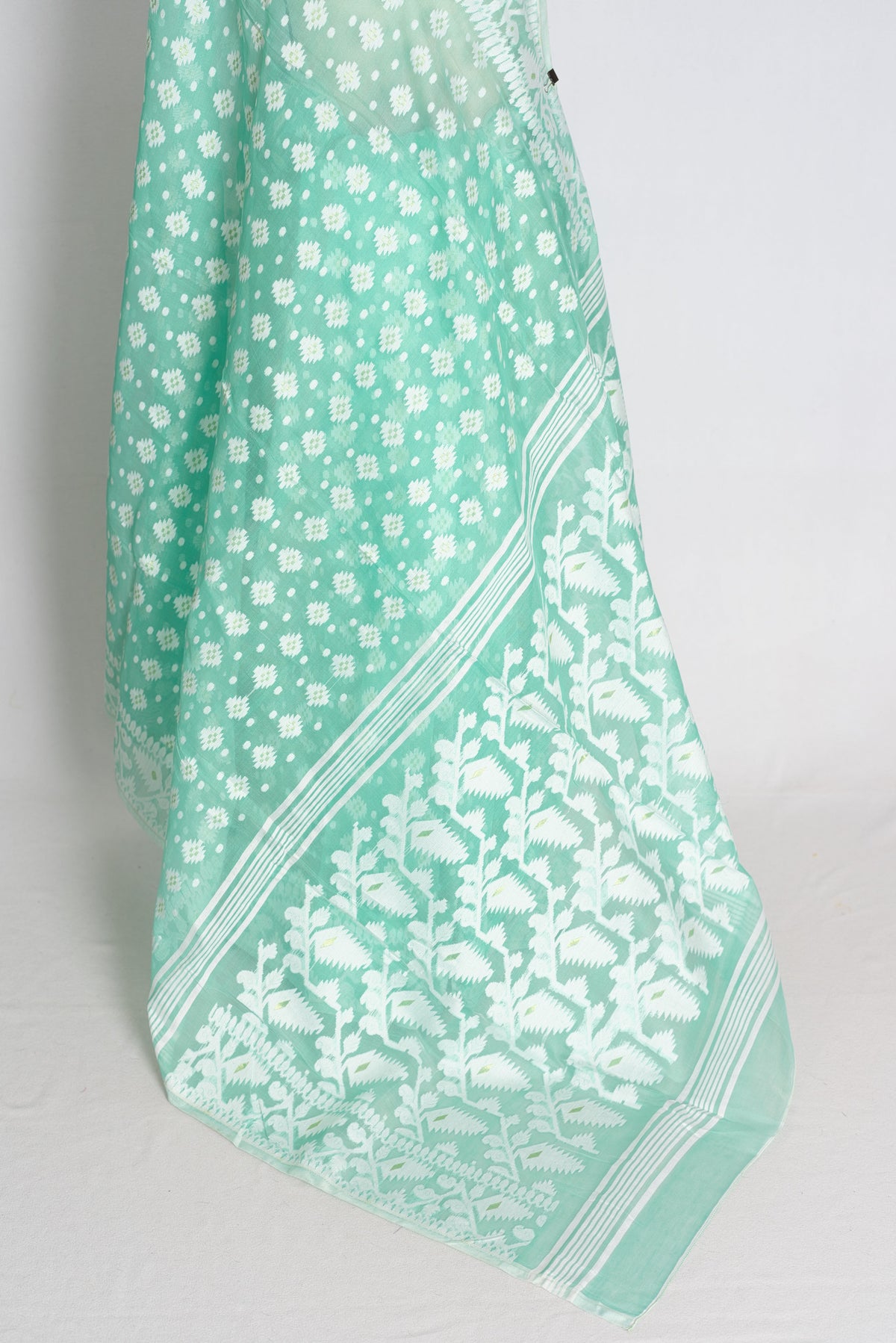 Leema – Sea Green and White Soft Jamdani Saree