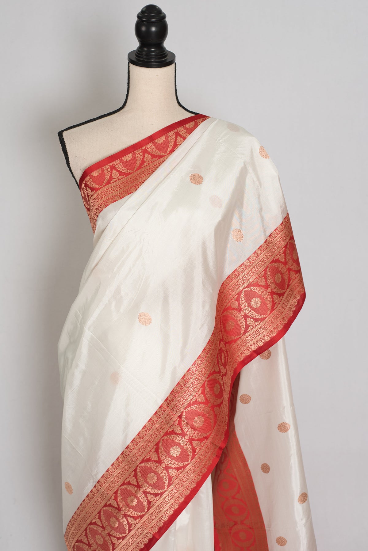 Shreya : White and Red Handwoven Katan Silk Banarasi Saree | Silk Mark Certified