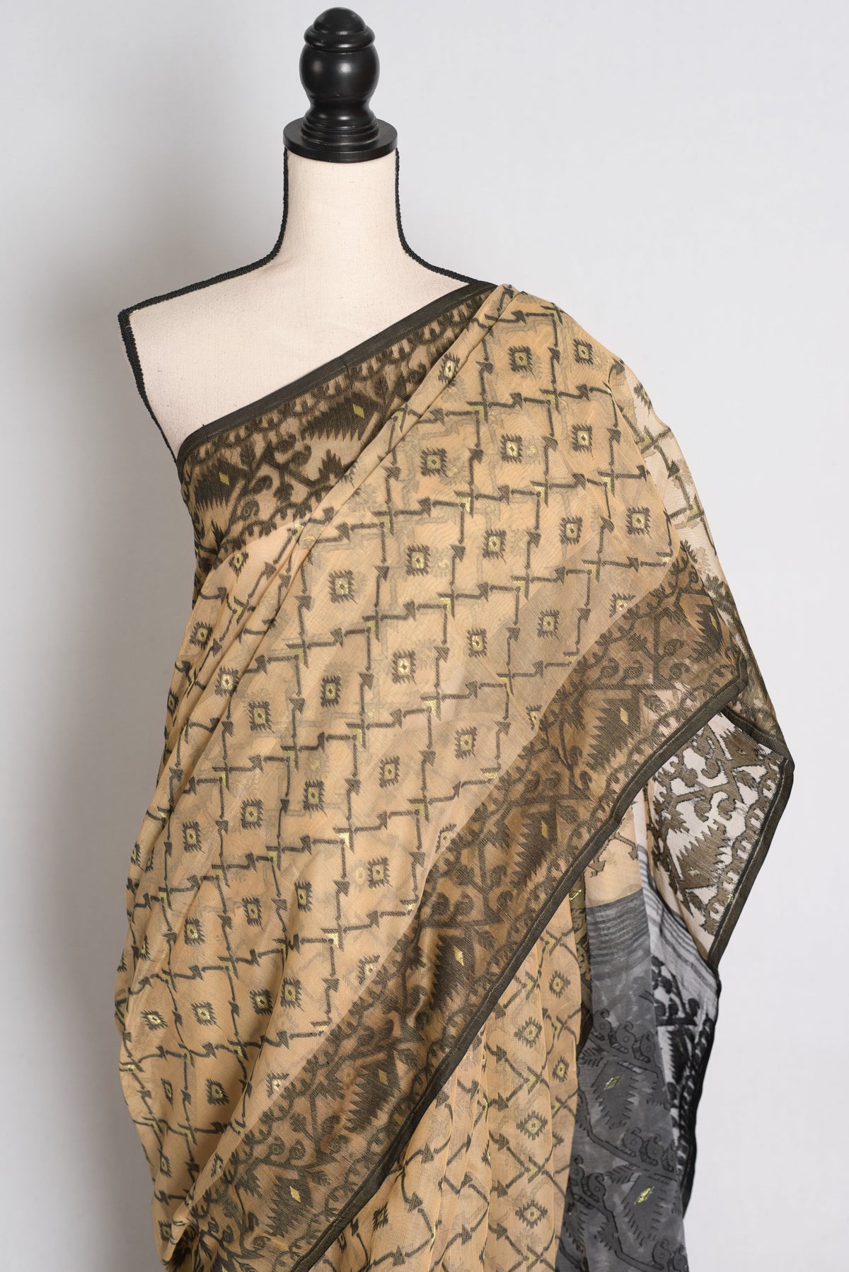 Piyali – Beige and Black Blended Cotton Soft Jamdani Saree