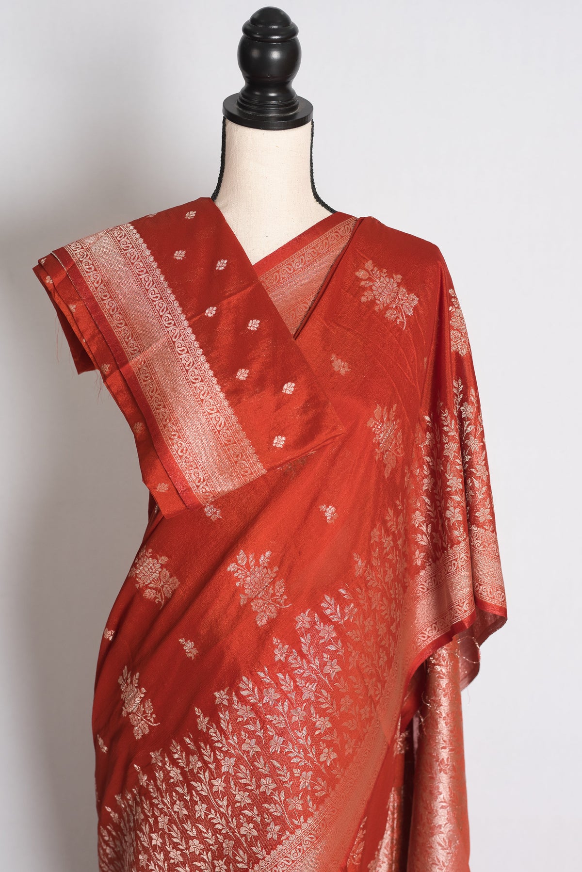 Priya: Rust Brown Lightweight Semi Georgette Banarasi Saree