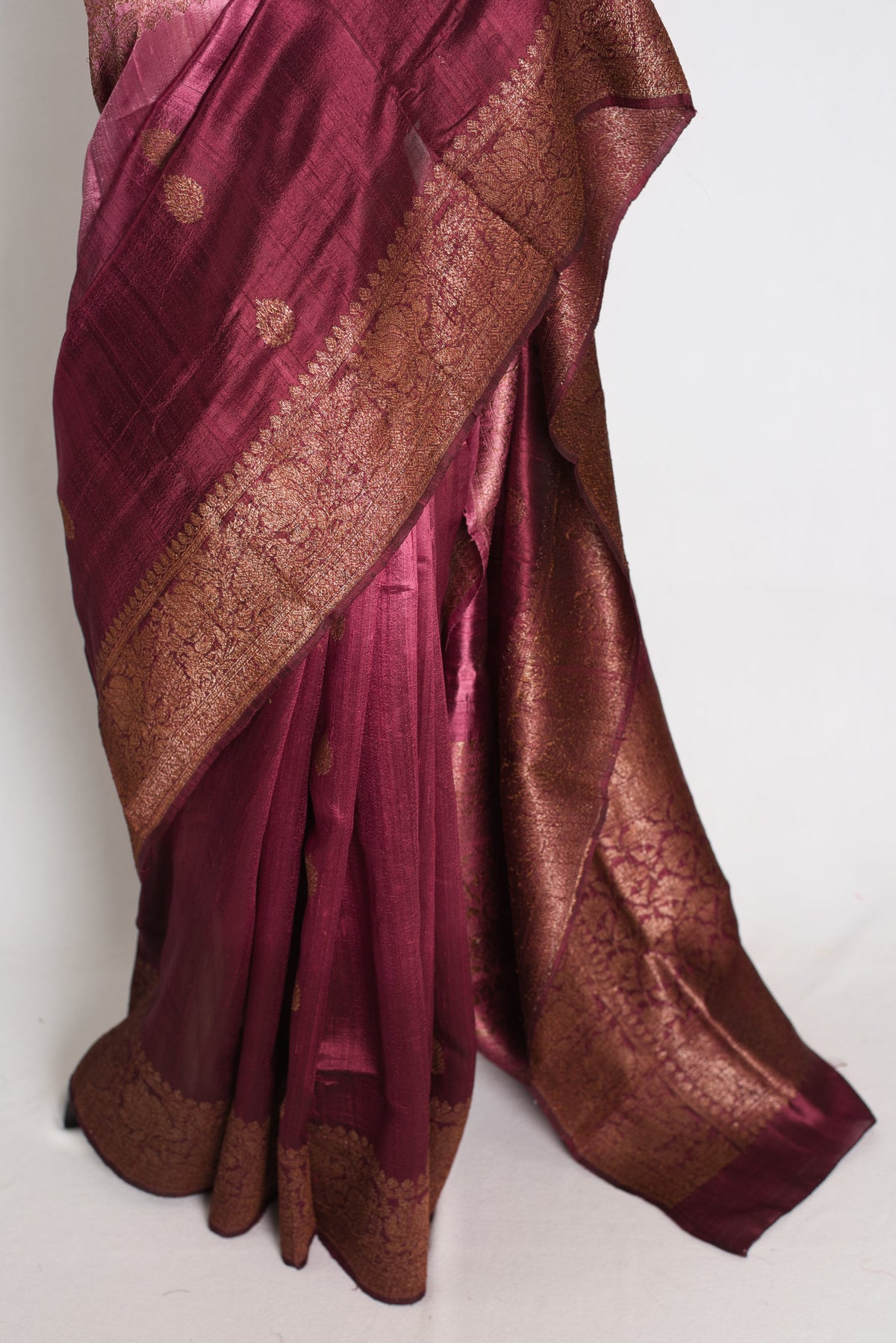 Farah : Pink & Wine Ombre Raw Silk Handloom Banarasi Saree | Silk Mark Certified