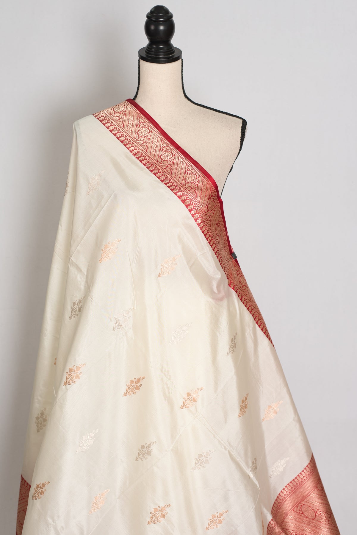 Stuti : White and Red Handwoven Pure Silk Banarasi Saree | Silk Mark Certified