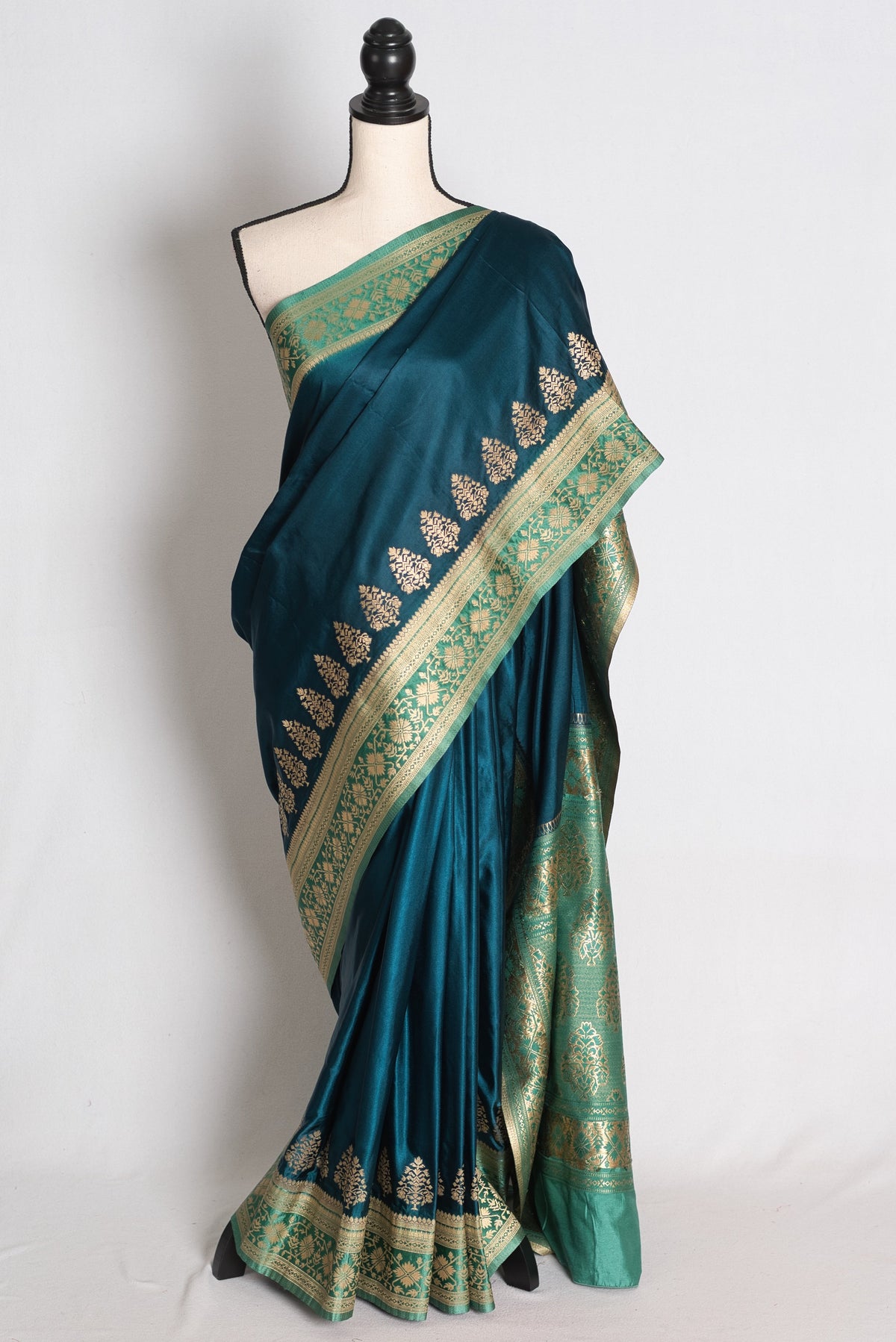 Aarna: Blue Semi Mashru Valkalam Banarasi Silk Saree with 40 Size Blouse