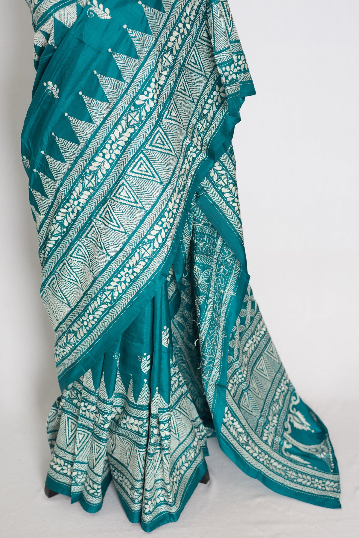 Keya : Green Pure Silk Kantha Saree with 40 Size Ready Stitched Blouse