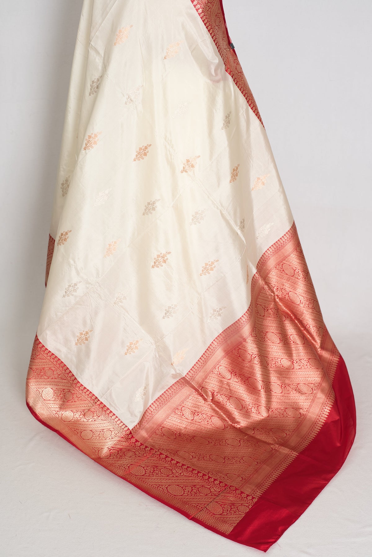 Stuti : White and Red Handwoven Pure Silk Banarasi Saree | Silk Mark Certified