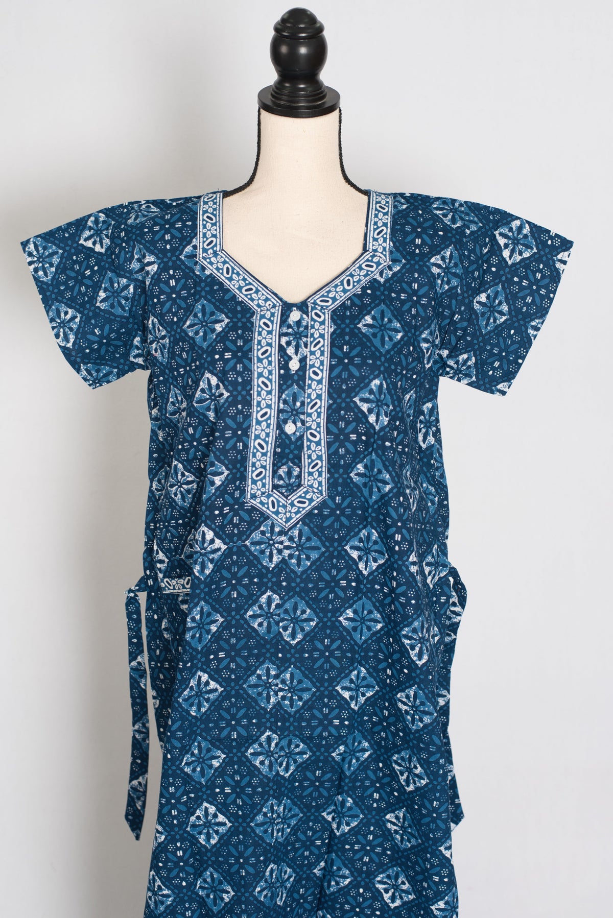 Indigo Blue Geometric Diamond Print Pure Cotton Indian Nightgown