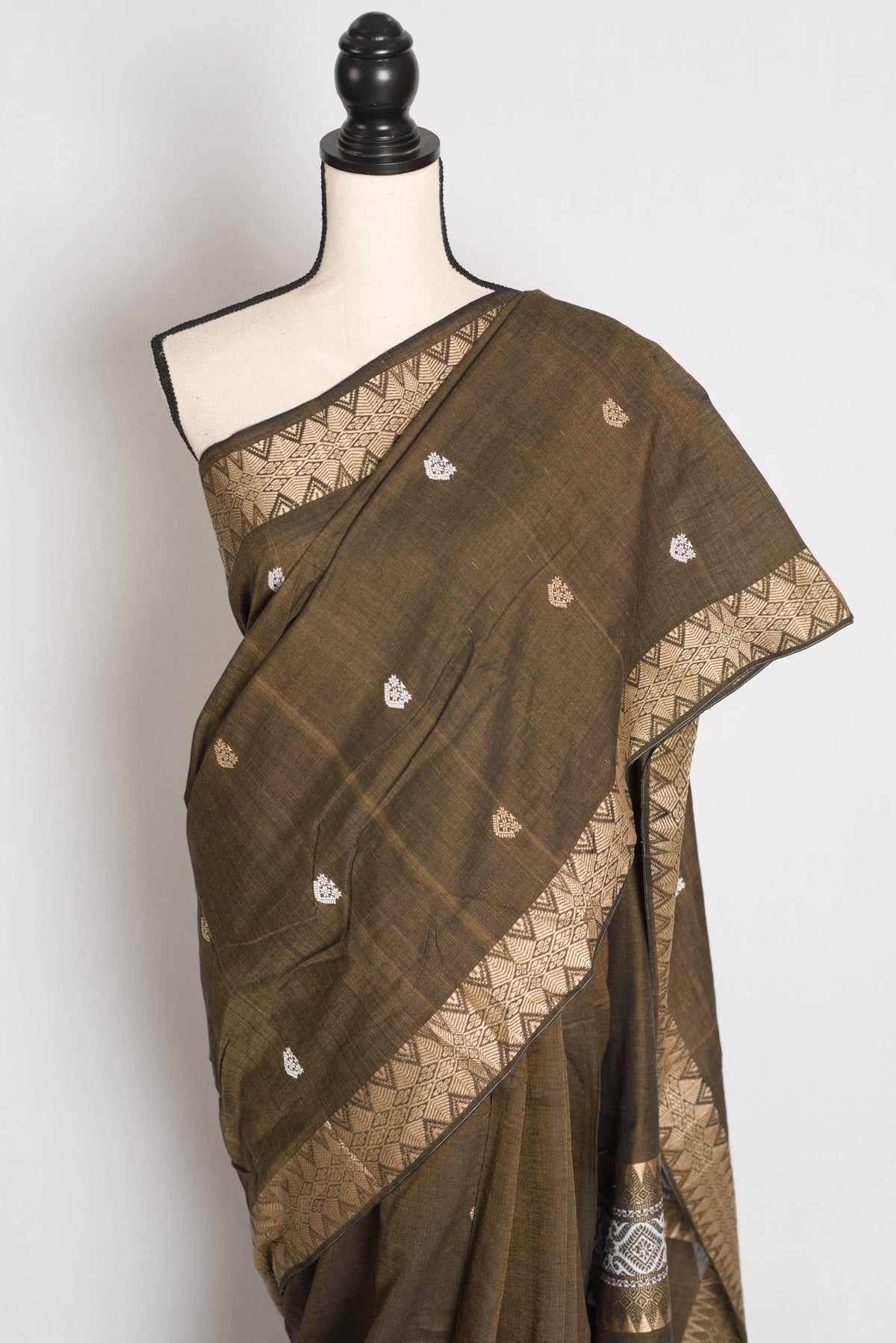 Mala : Snuff Brown Pure Cotton Assamese Handloom Saree