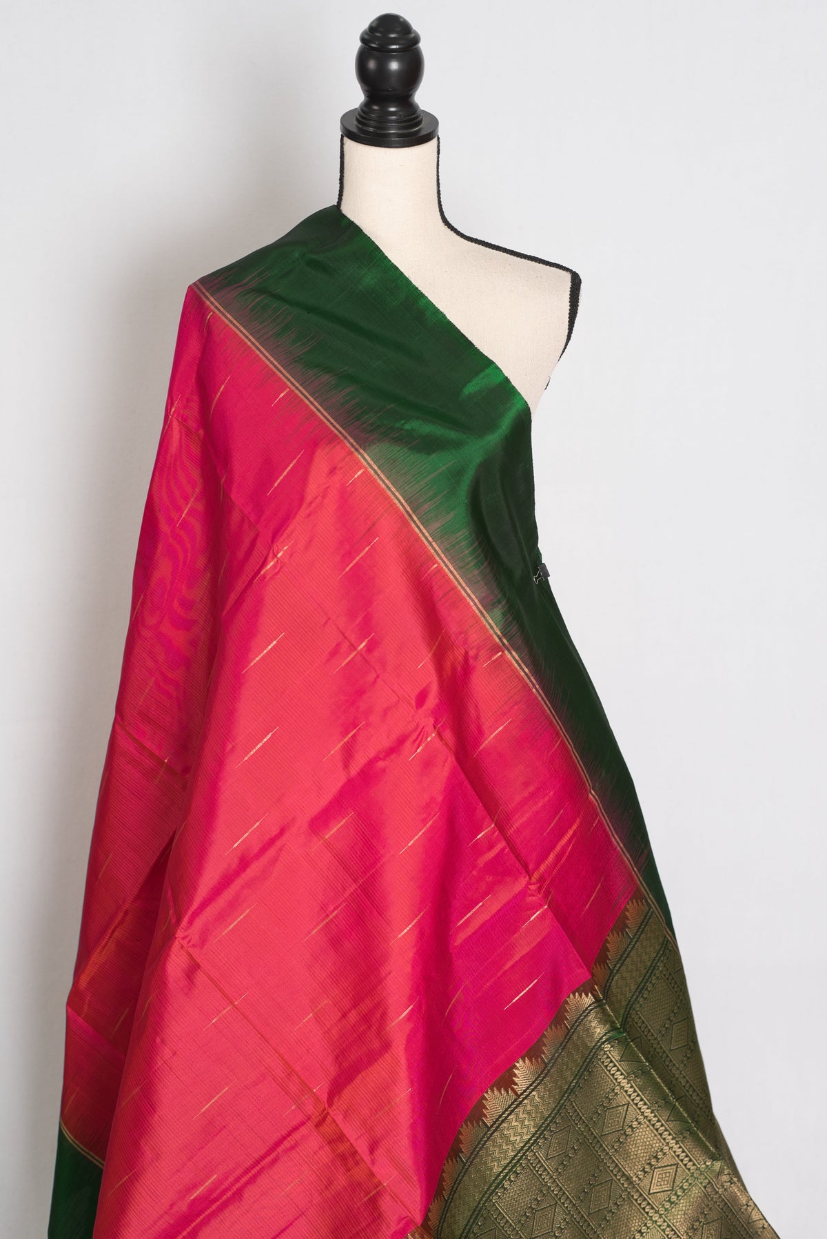 Sia : Rose Pink and Bottle Green Lightweight Kanjivaram Silk Saree