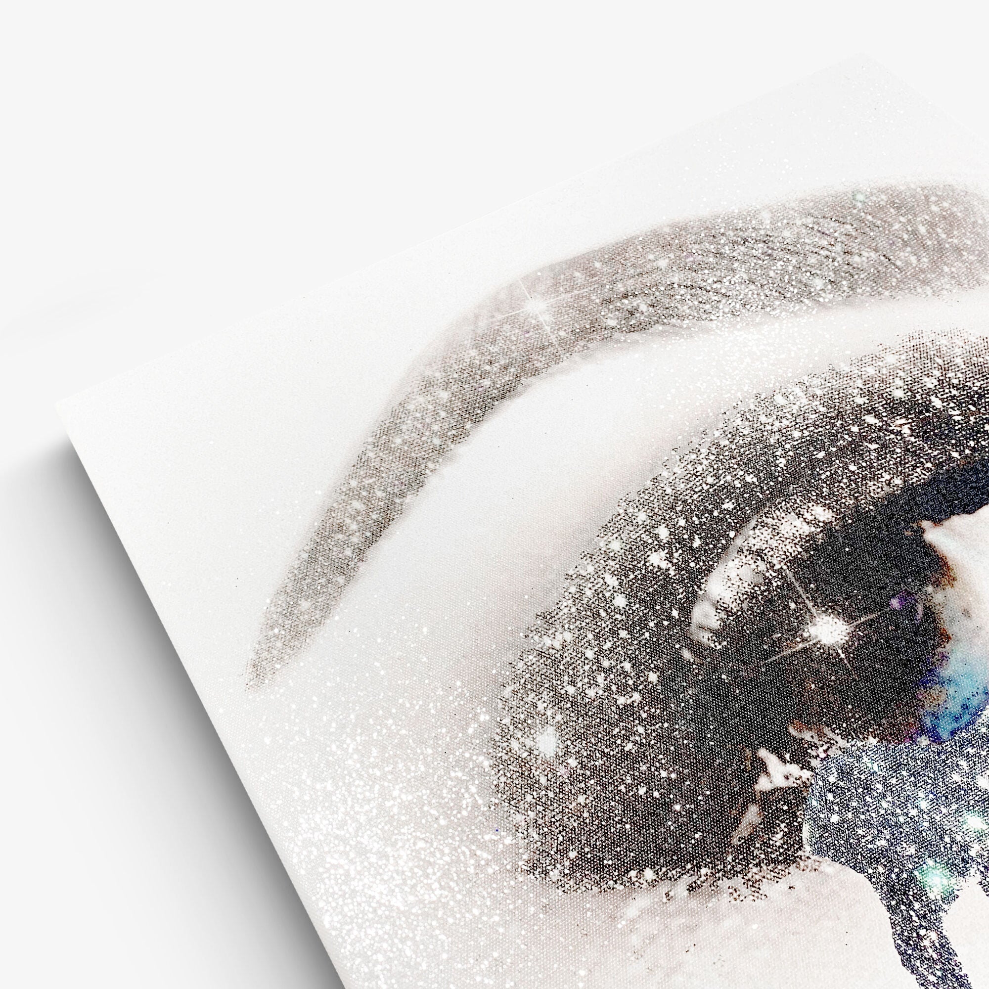 Eyes and Rhinestones: Diamond Dust™