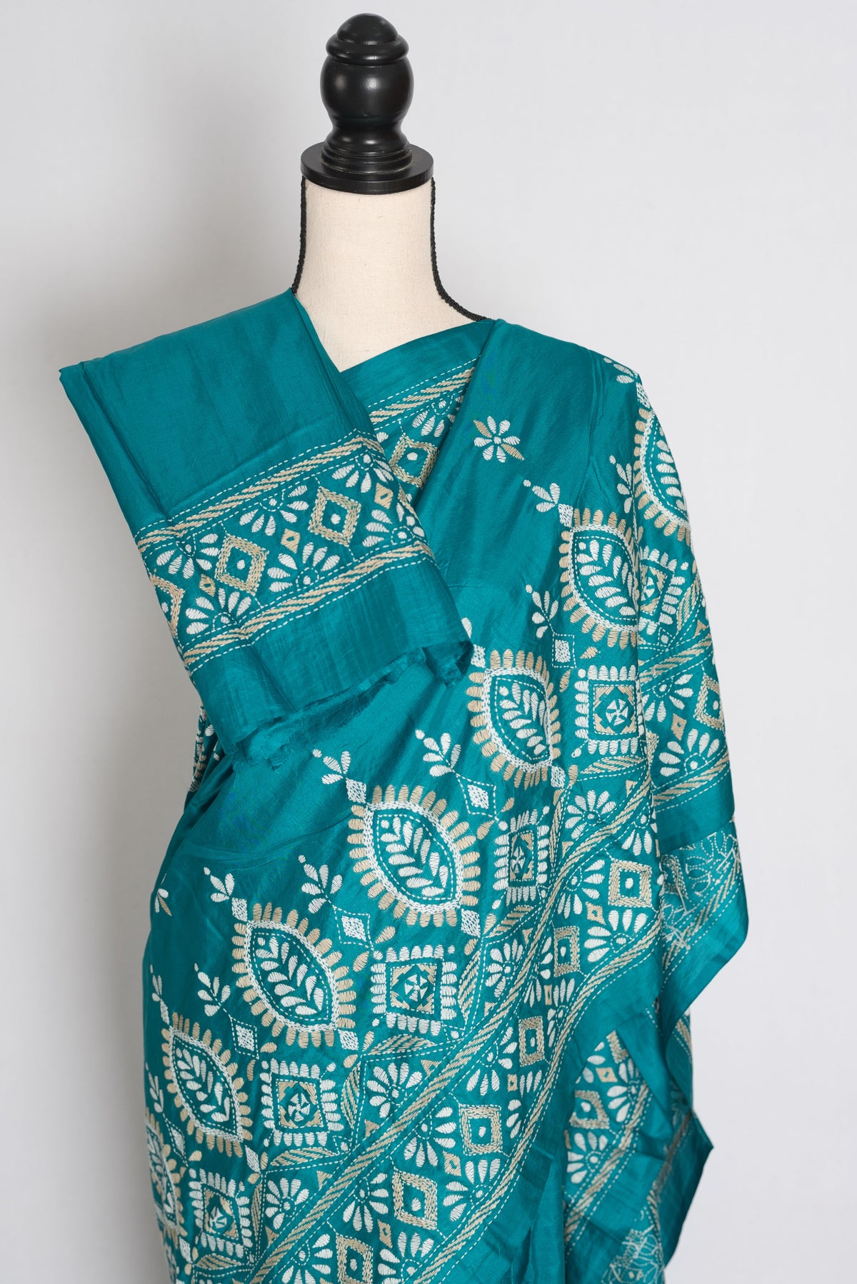 Mahua : Green Pure Silk Hand-Embroidered Kantha Stitch Saree | Silk Mark