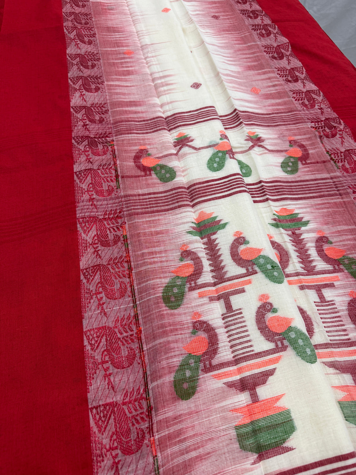 Devi : Off White and Red Soft Cotton Bengal Handloom Saree