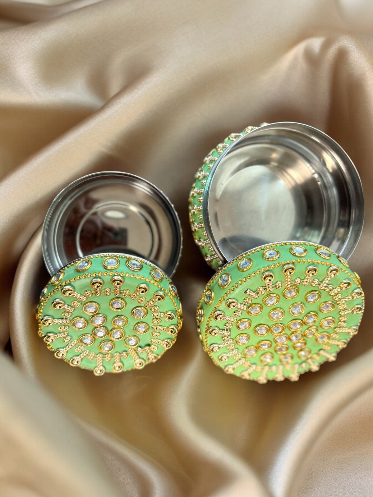 5.2 x 2.8 inches Mataki Shape Box
