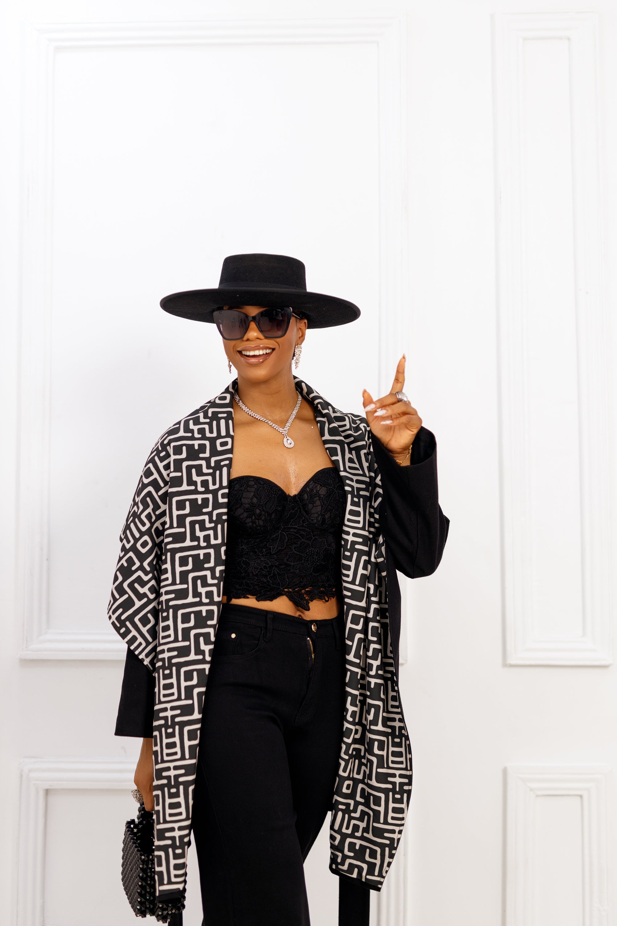 DONNA AFRICAN PRINT WOOL  PONCHO [BLACK]