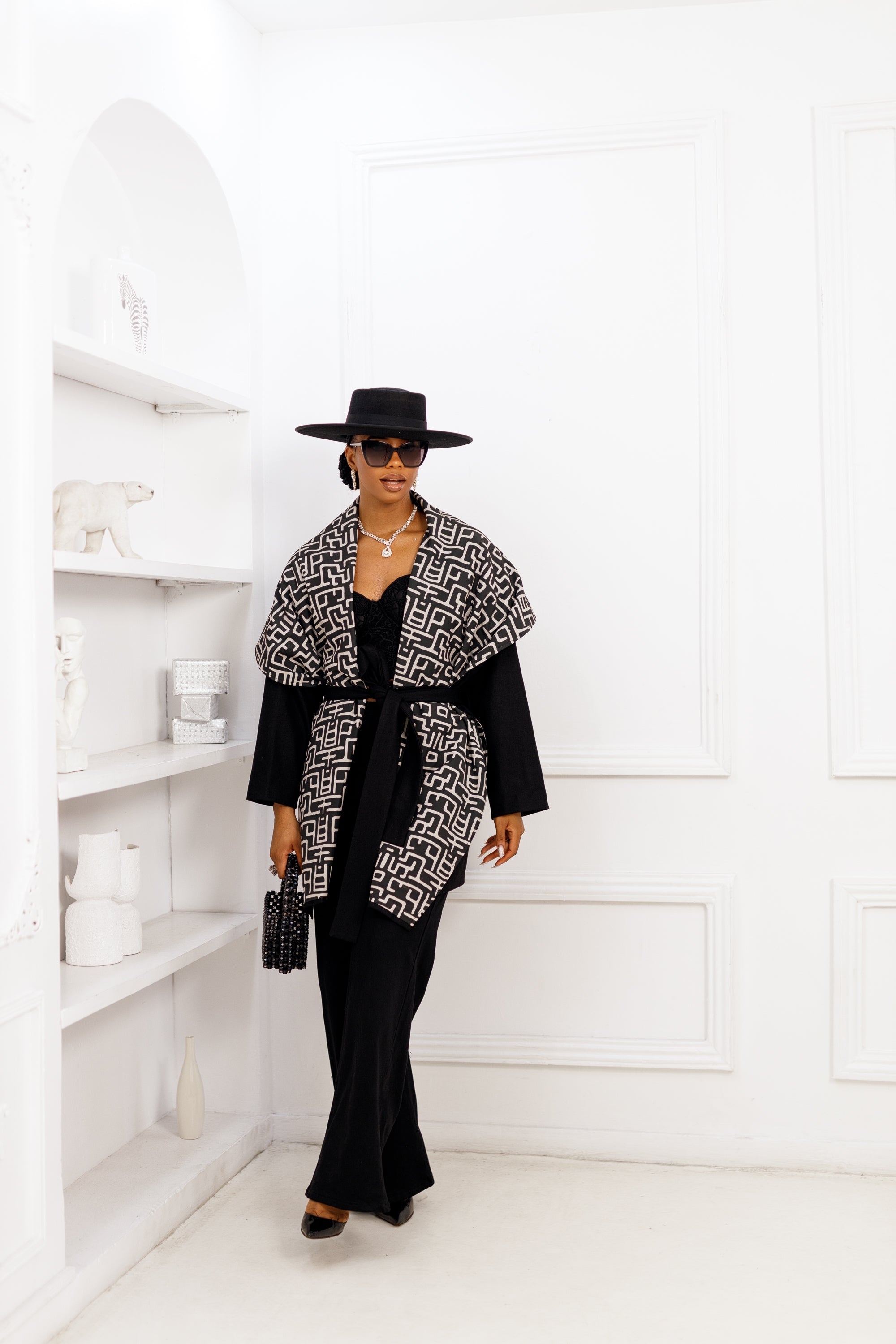 DONNA AFRICAN PRINT WOOL  PONCHO [BLACK]