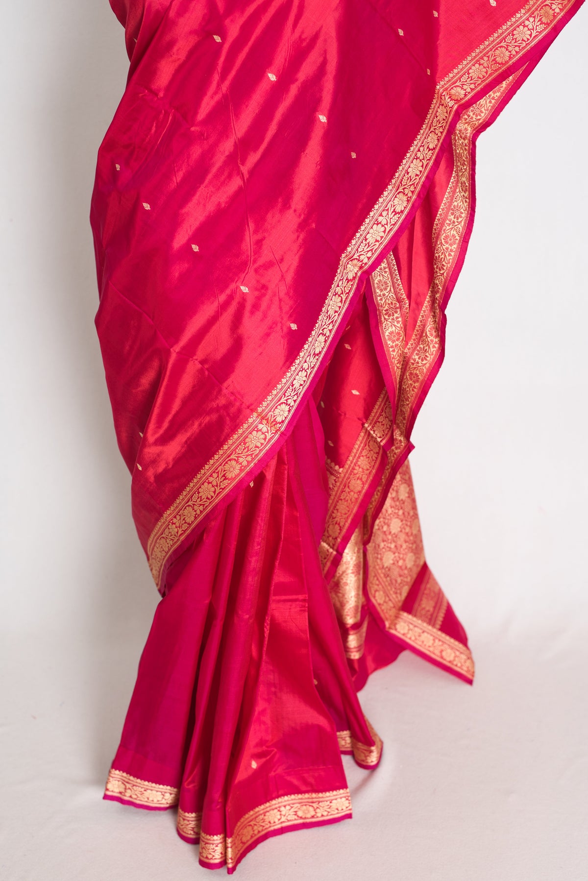 Priya : Rosy Pink Pure Banarasi Silk Saree with Delicate Gold Zari Booti