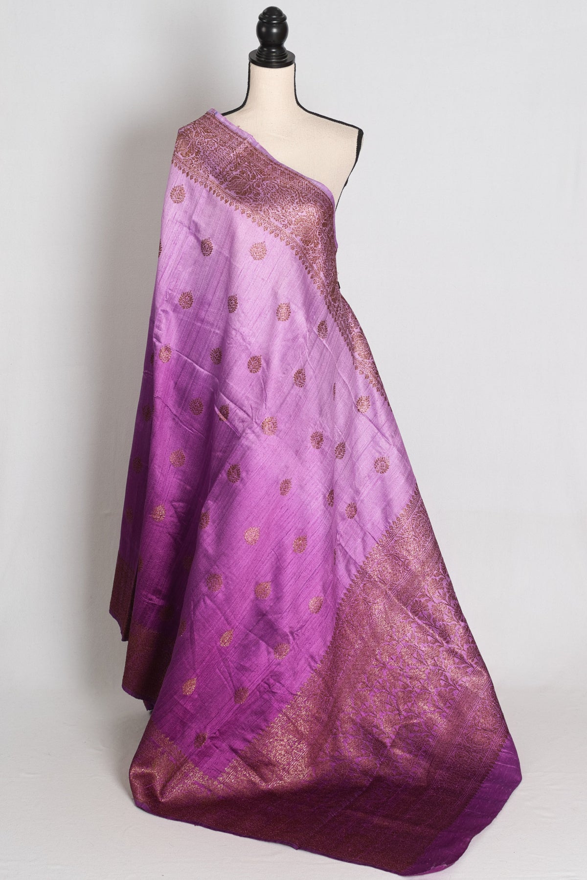 Gracy : Shades of Mauve Purple Ombre Hand Woven Raw Silk Banarasi Saree
