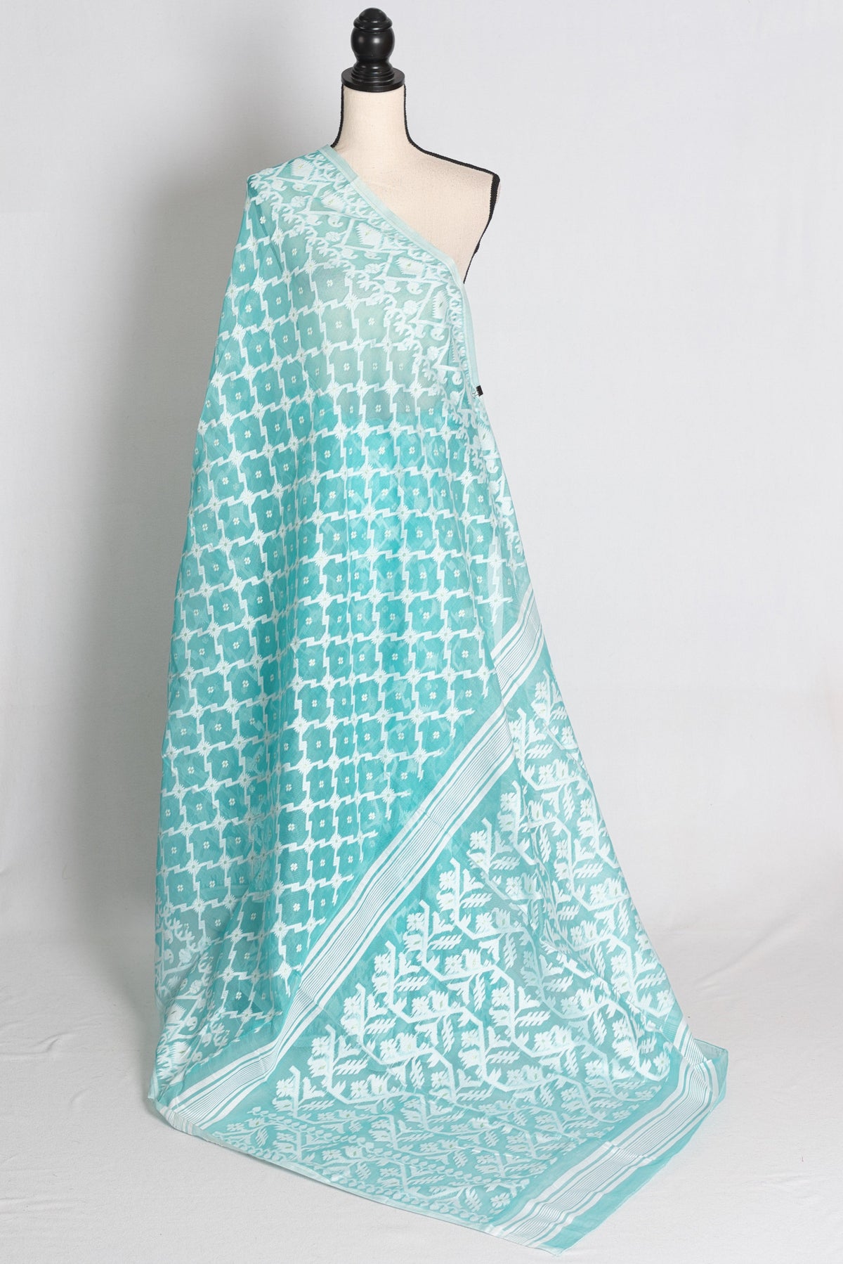 Gemini – Turquoise Blue and White Soft Jamdani Saree