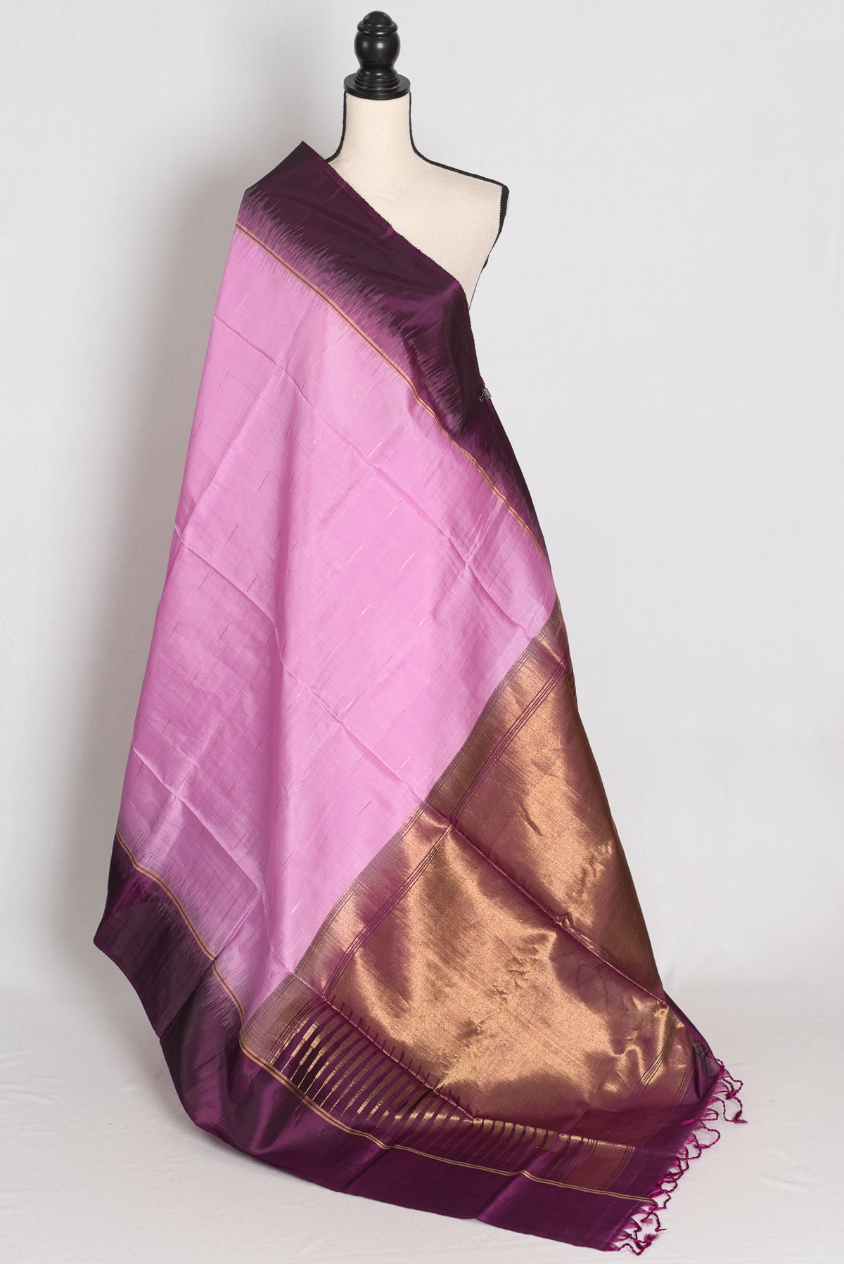Harini Lilac and Deep Purple Lightweight Kanjivaram Silk Saree