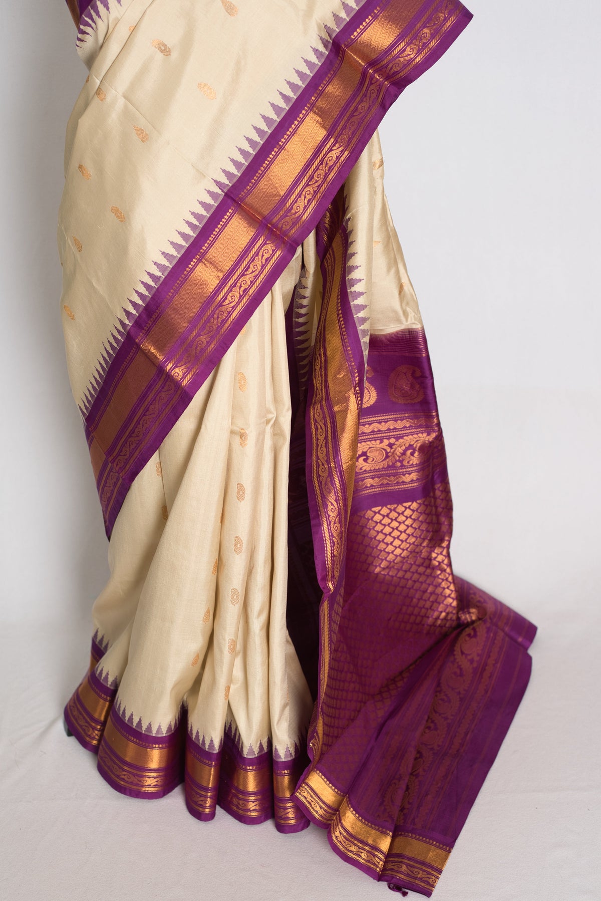 Sree : Clay White and Purple Handwoven Gadwal Silk Saree with Gold Zari