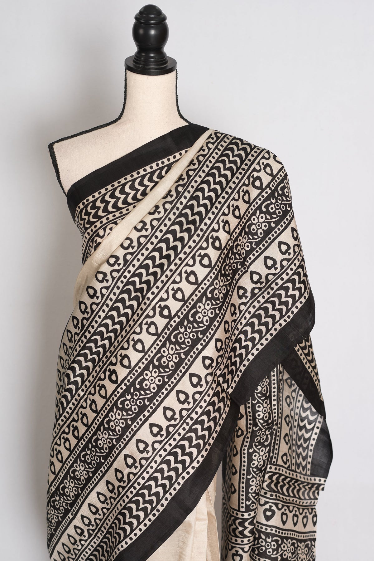 Nandini | Off-White & Black 3-Ply Murshidabad Block Printed Pure Silk Saree