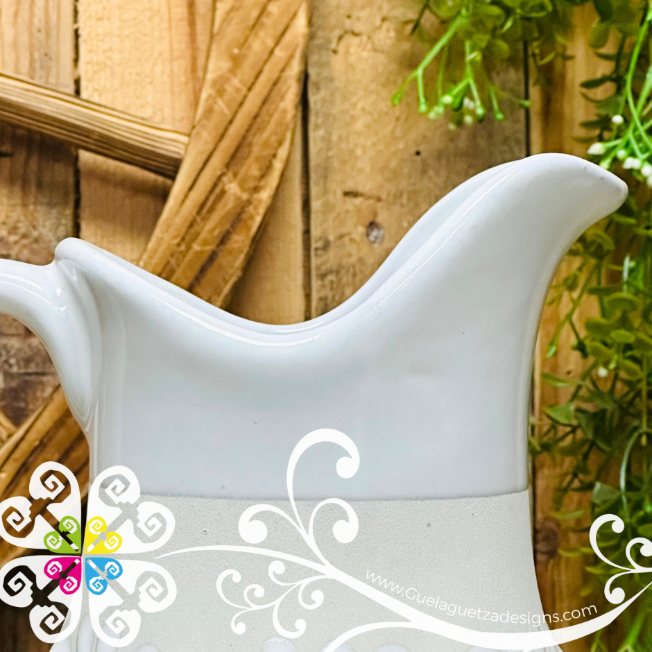 White Espiga Large Pato Clay Pitcher - Jarro de Barro