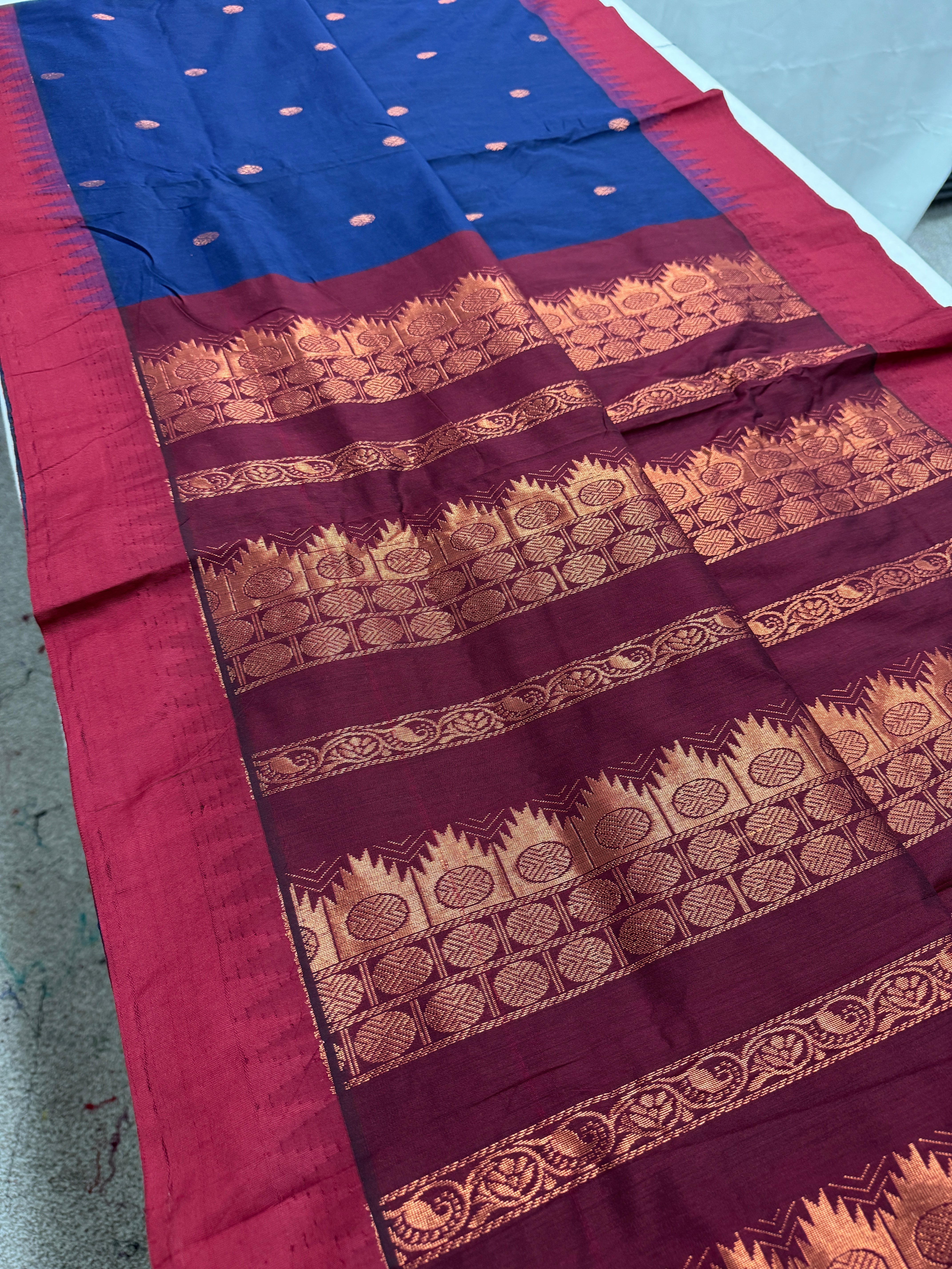Hema : Blended Cotton Gadwal Saree in Midnight Blue and Dark Red