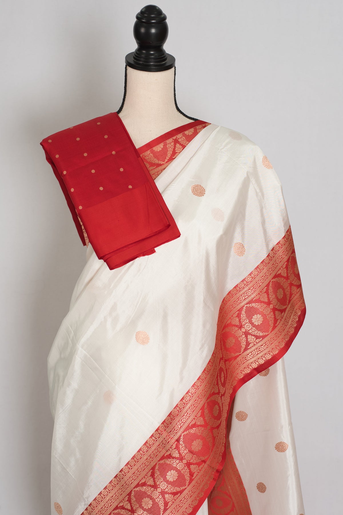 Shreya : White and Red Handwoven Katan Silk Banarasi Saree | Silk Mark Certified