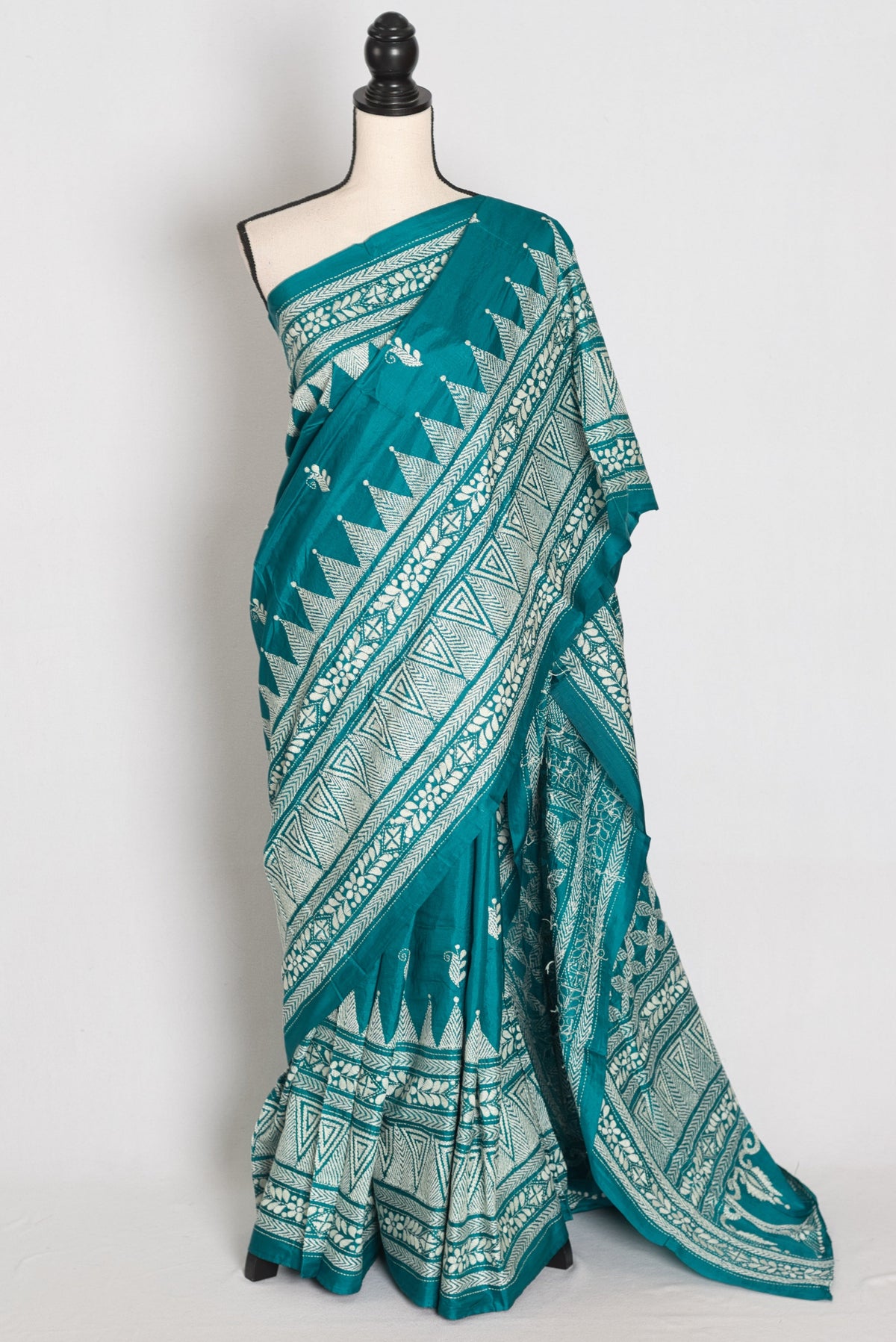 Keya : Green Pure Silk Kantha Saree with 40 Size Ready Stitched Blouse