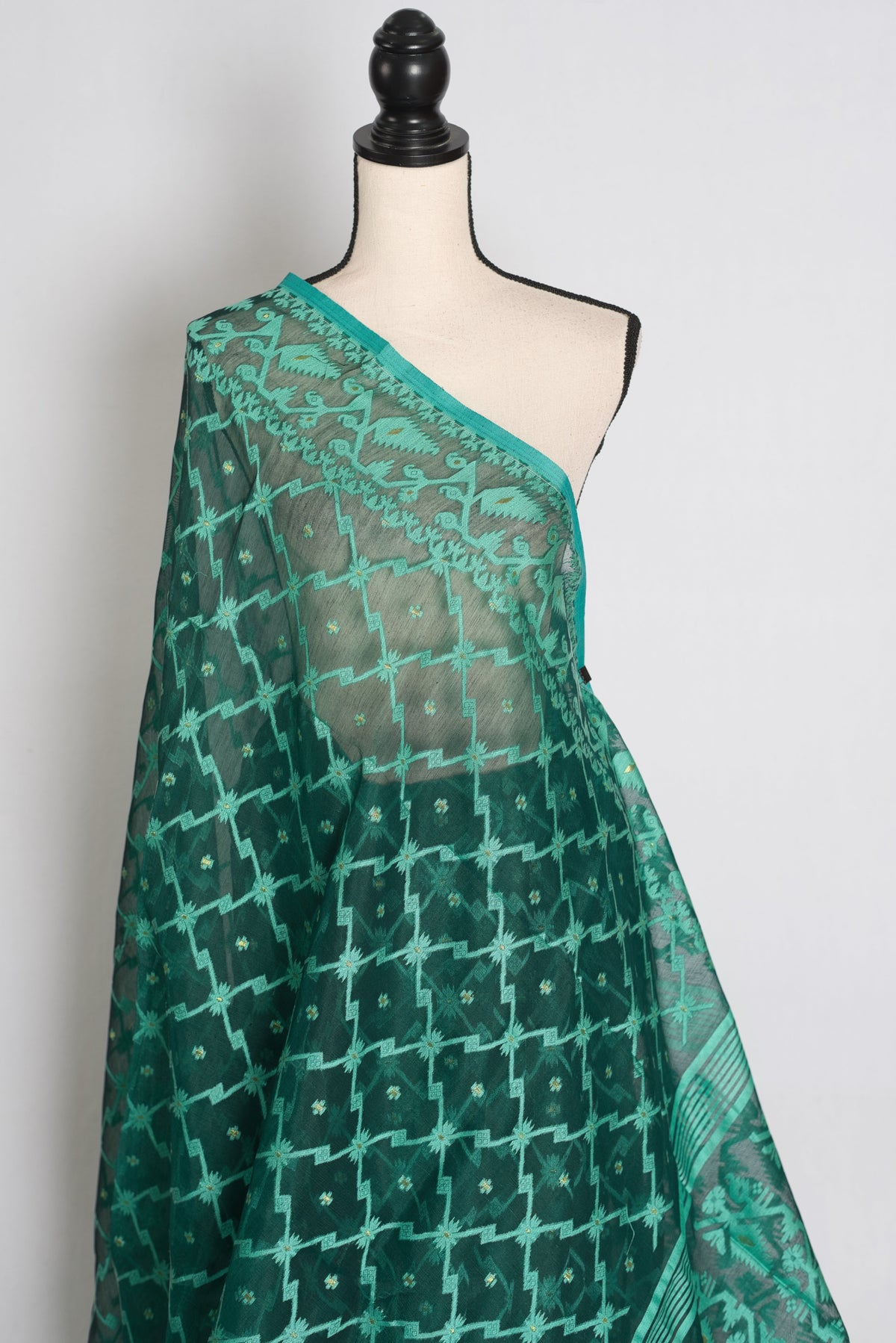 Siya : Emerald Green Soft Blended Cotton Jamdani Saree