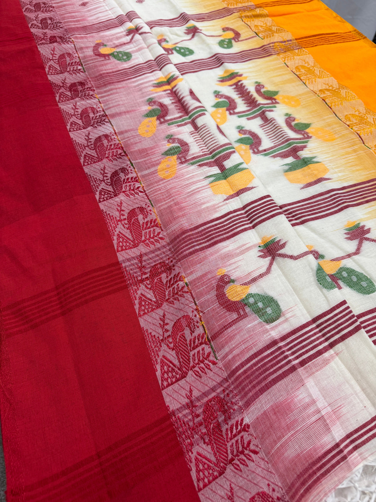 Bidisha : Off White Soft Cotton Bengali Handloom Saree