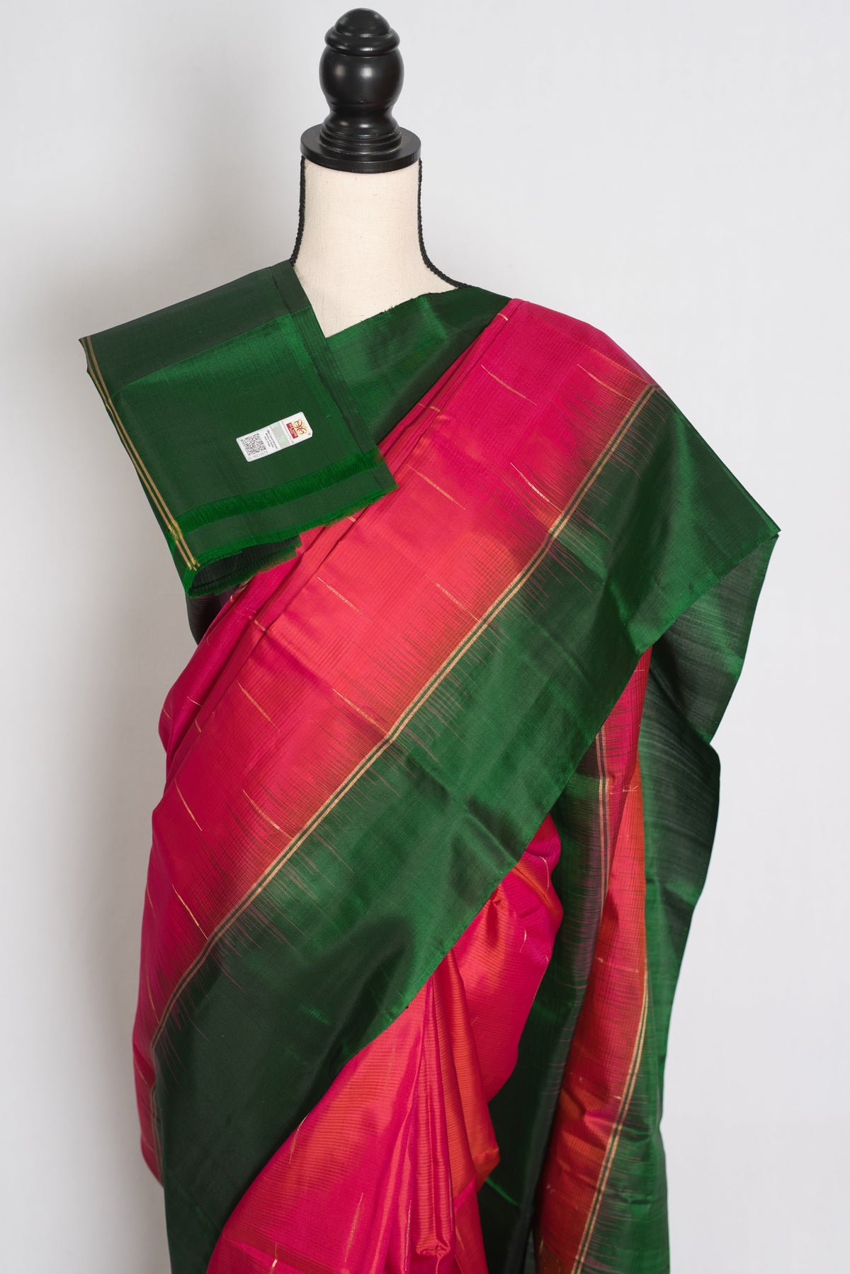 Sia : Rose Pink and Bottle Green Lightweight Kanjivaram Silk Saree