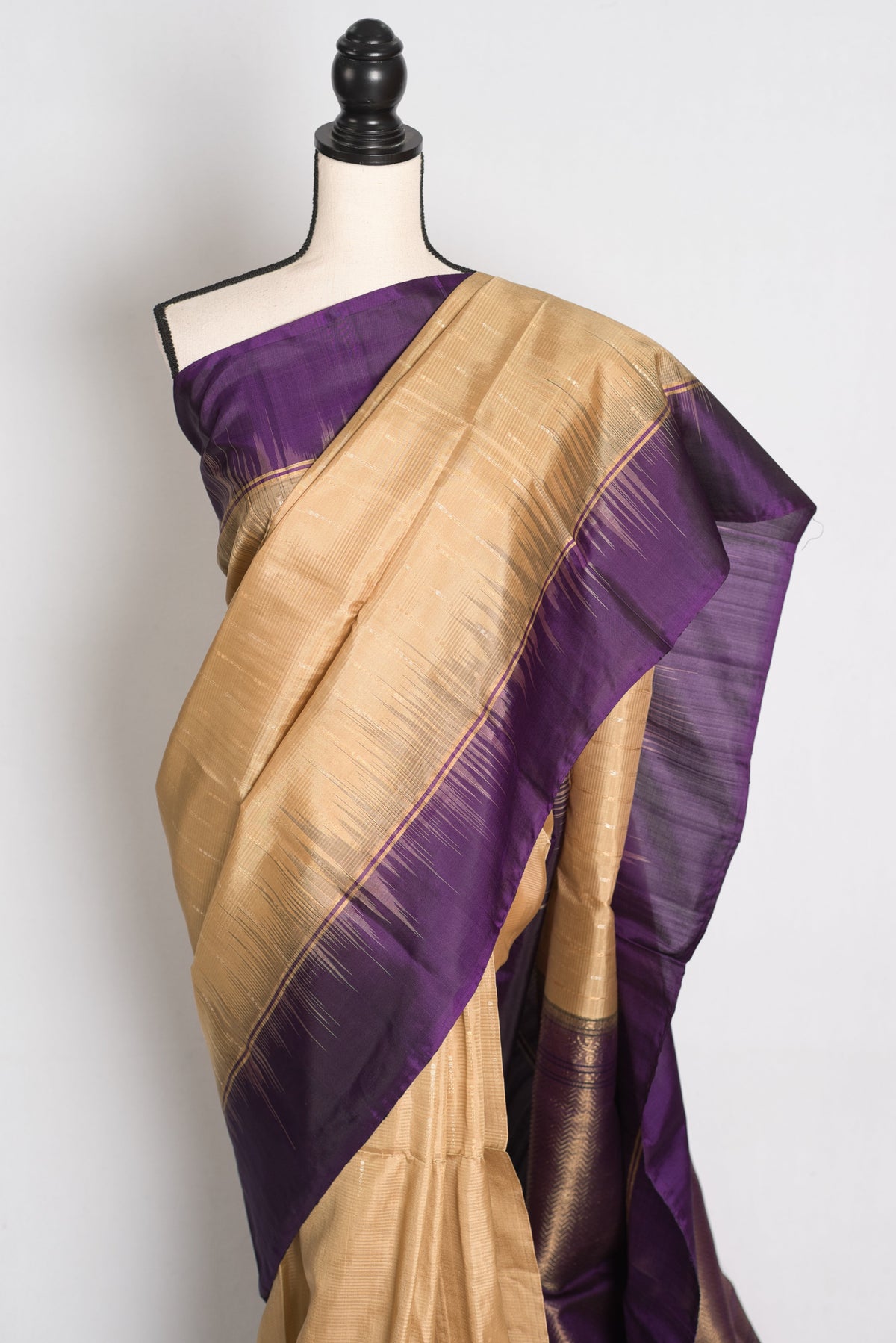 Nita : Beige and Deep Purple Lightweight Pure Kanjivaram Silk Saree
