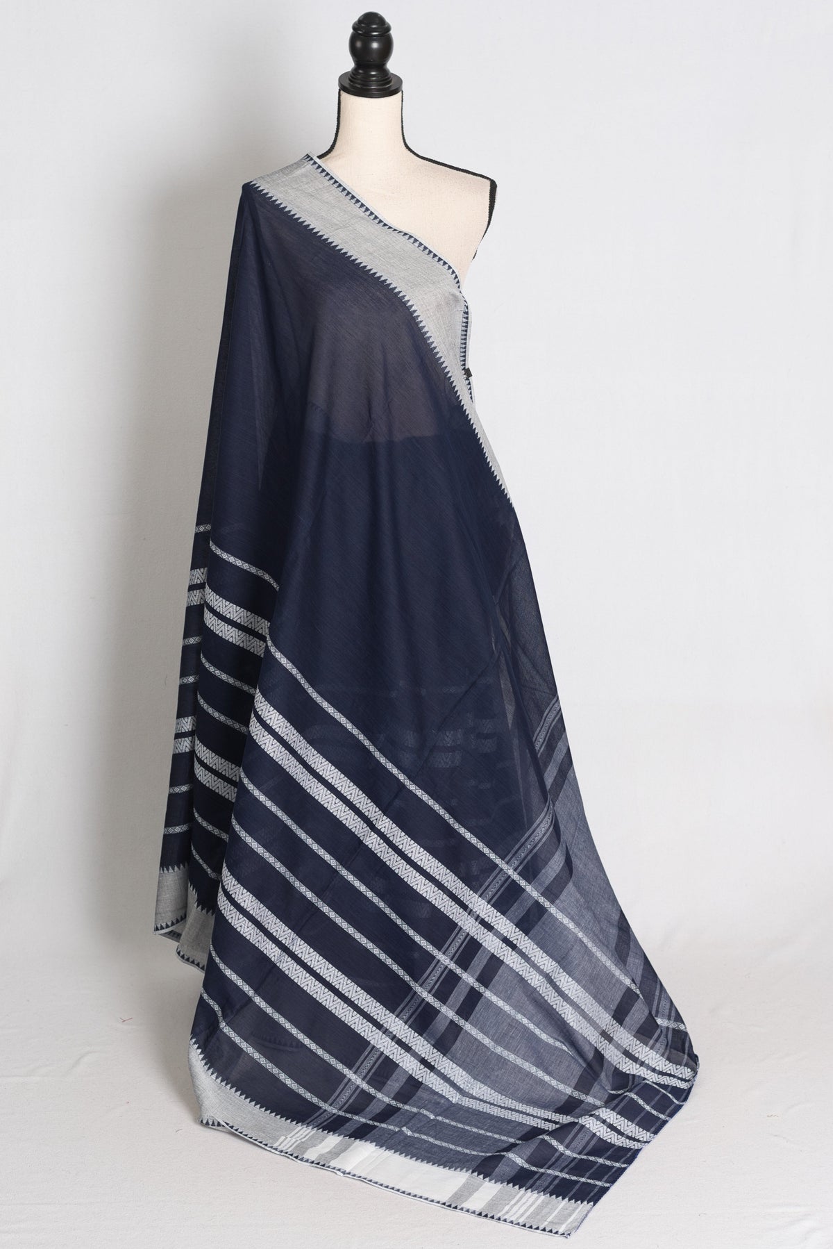 Nivedita : Dark Blue and Grey Dhaniakhali Bengal Handloom Pure Soft Cotton Saree
