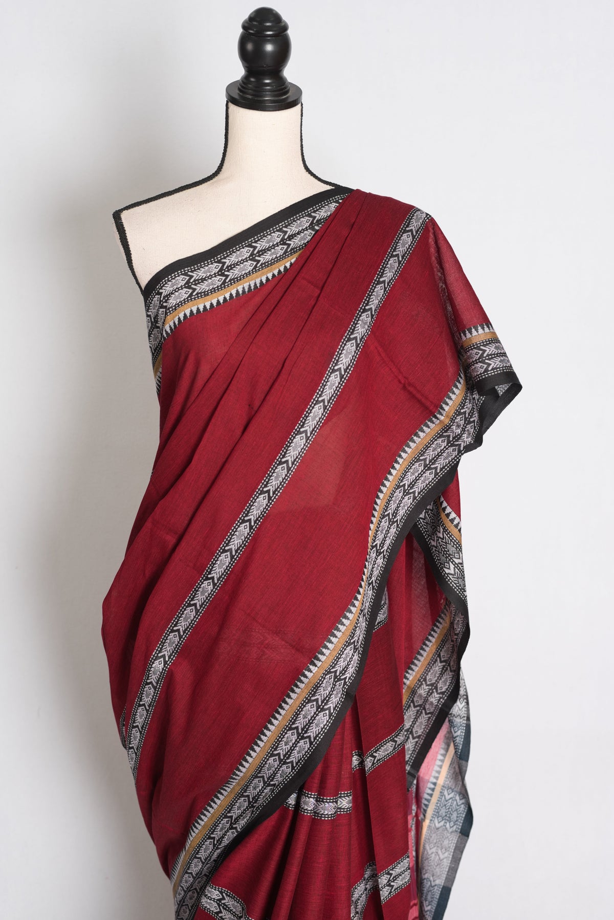 Mati : Dark Red and Black Dhaniakhali Bengal Handloom Pure Soft Cotton Saree