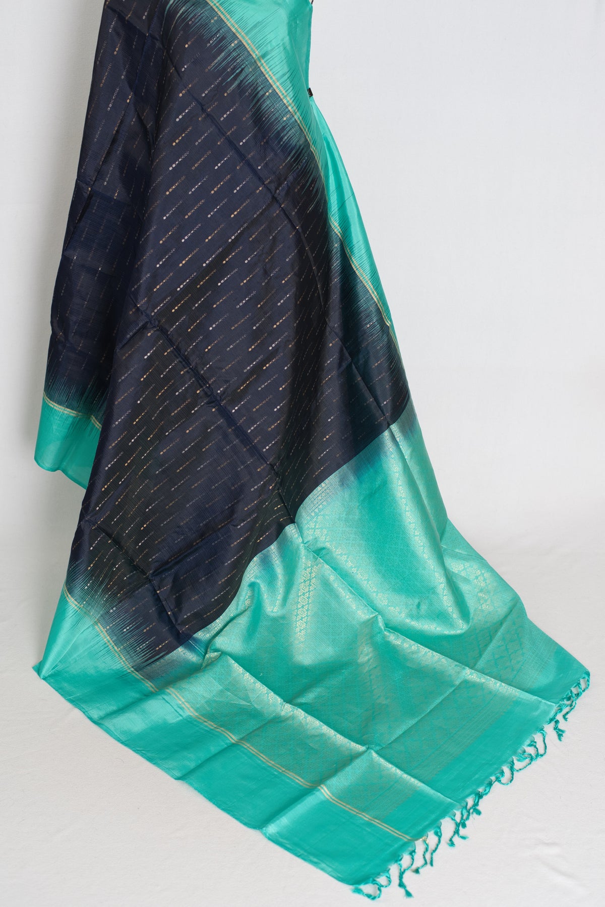 Shanti : Midnight Blue & Turquoise Pure Silk Kanjivaram Saree