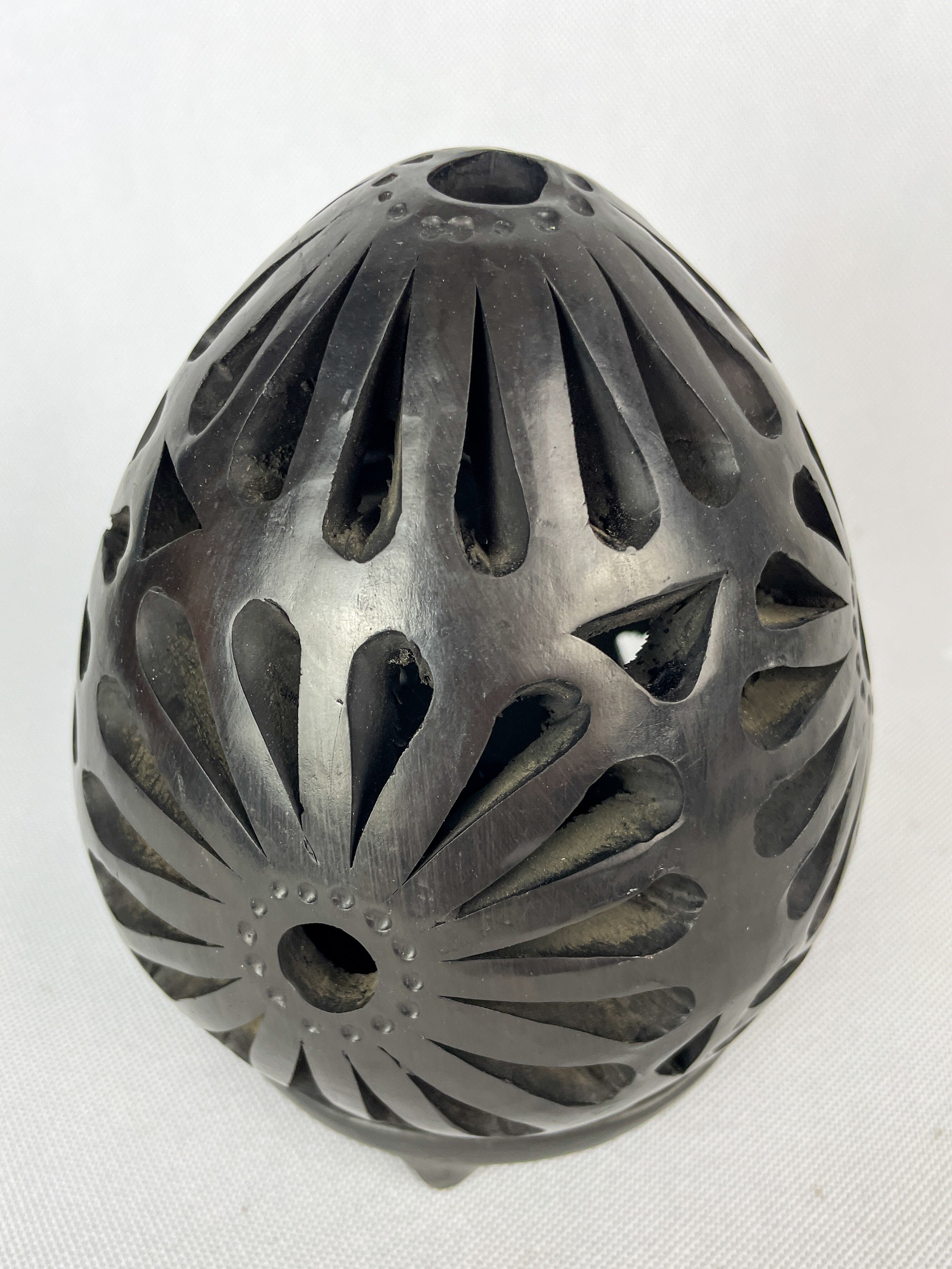 Oaxaca Black Clay Candle Holder - Porta Vela Barro Negro