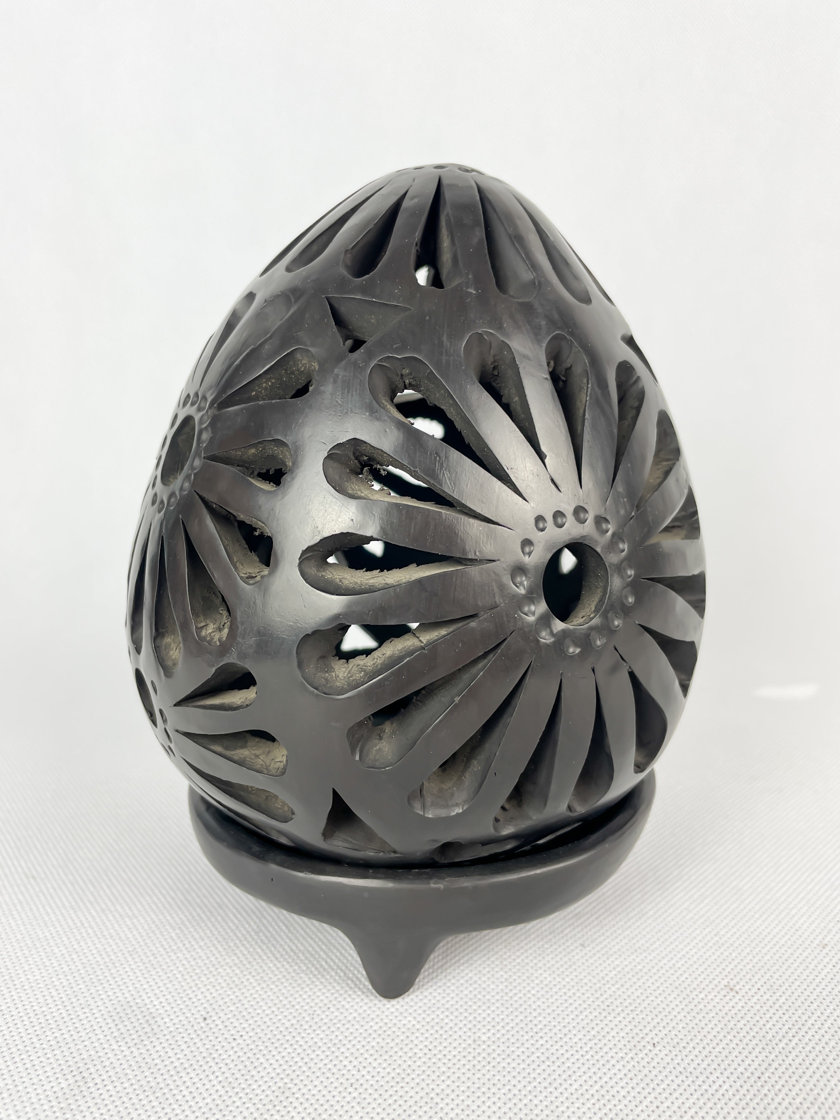 Oaxaca Black Clay Candle Holder - Porta Vela Barro Negro