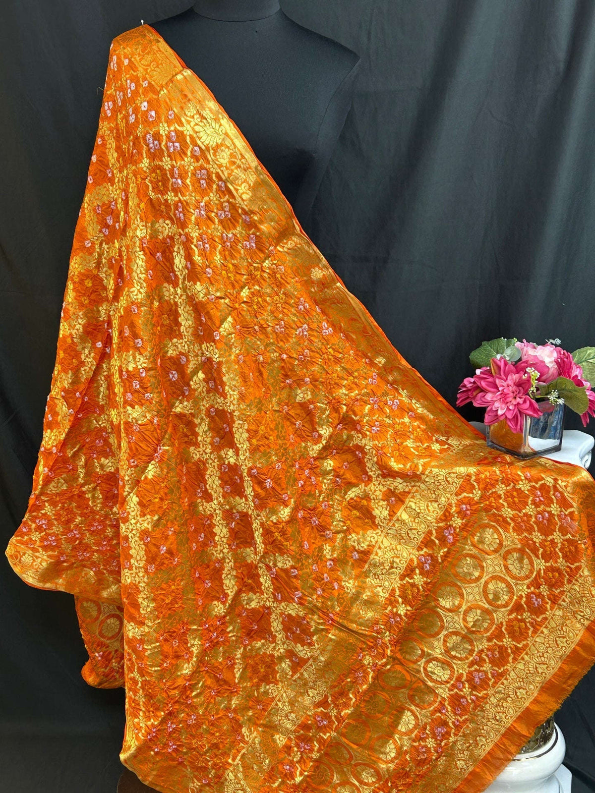 Bandhani gharchola dupatta