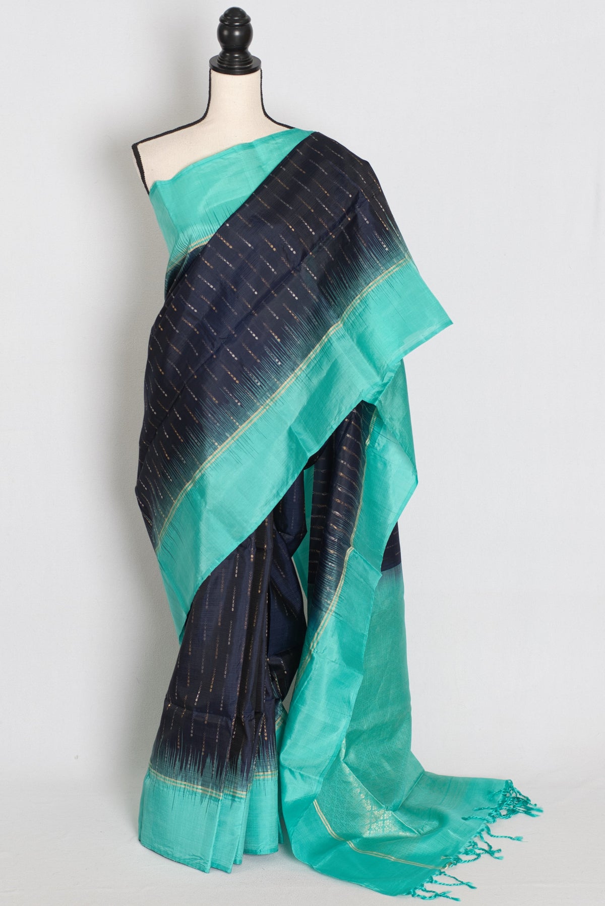 Shanti : Midnight Blue & Turquoise Pure Silk Kanjivaram Saree