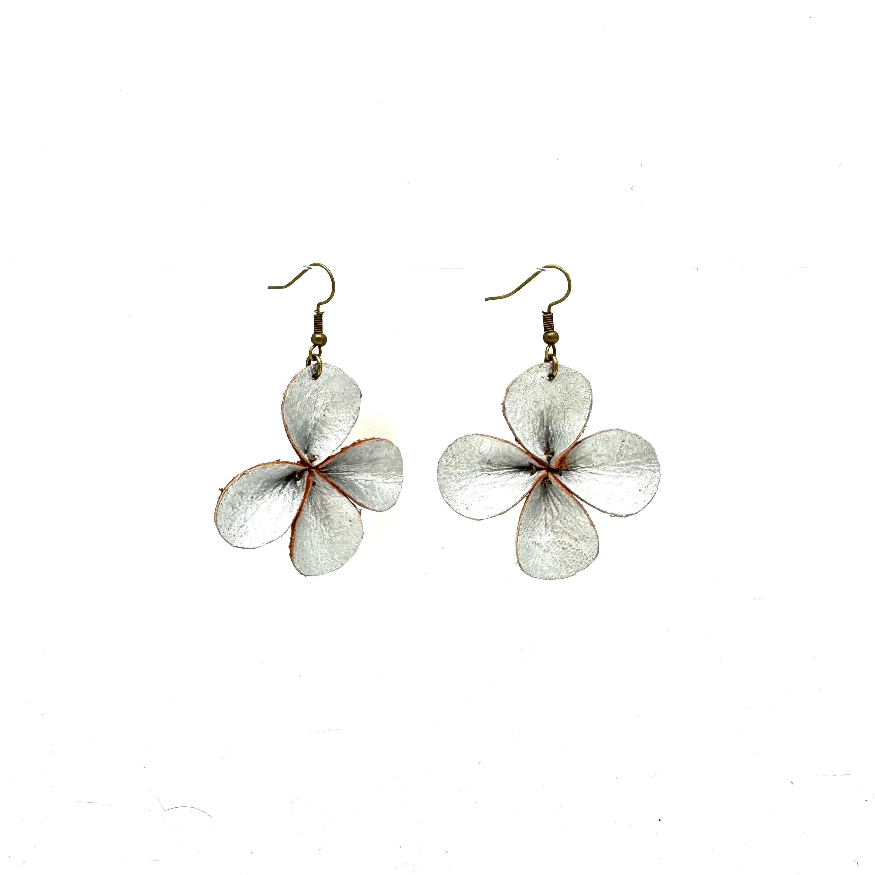 Clover Leather Earrings- Silver
