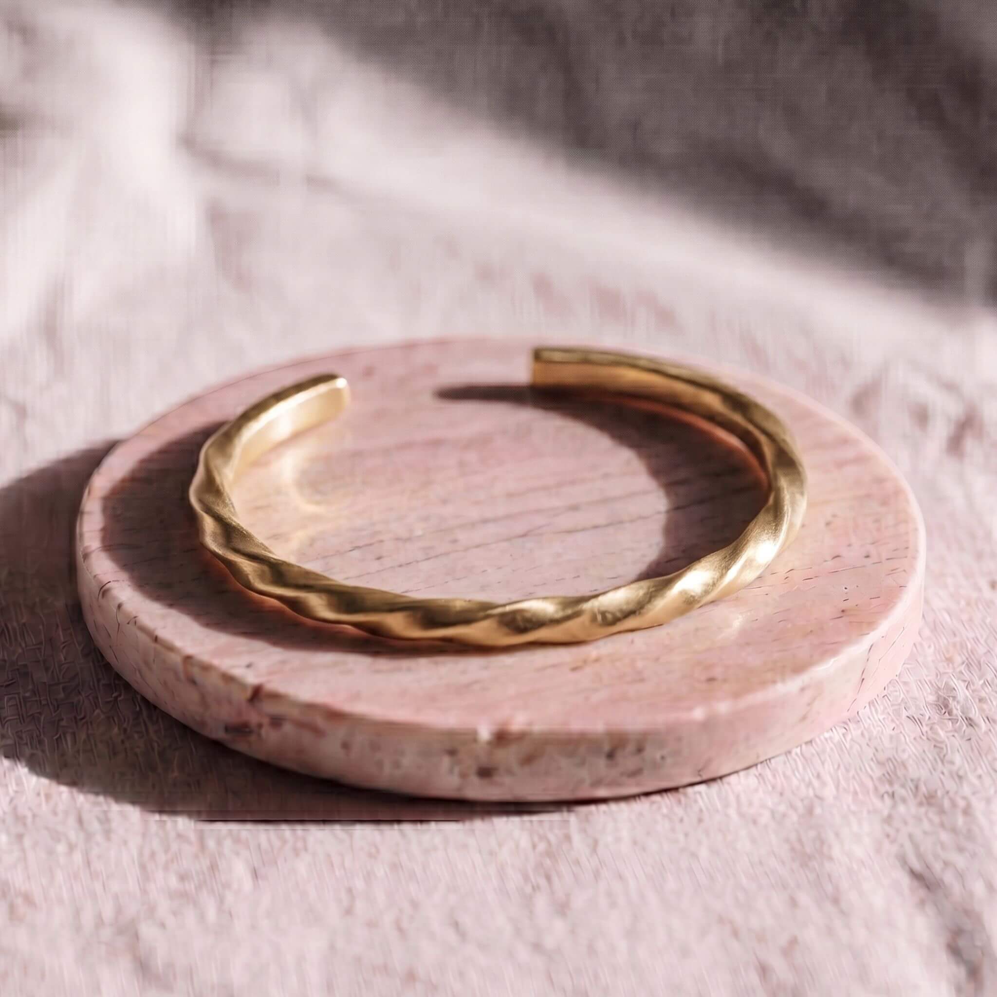 Brass Circular Twist Cuff Bracelet for Women - Uzi