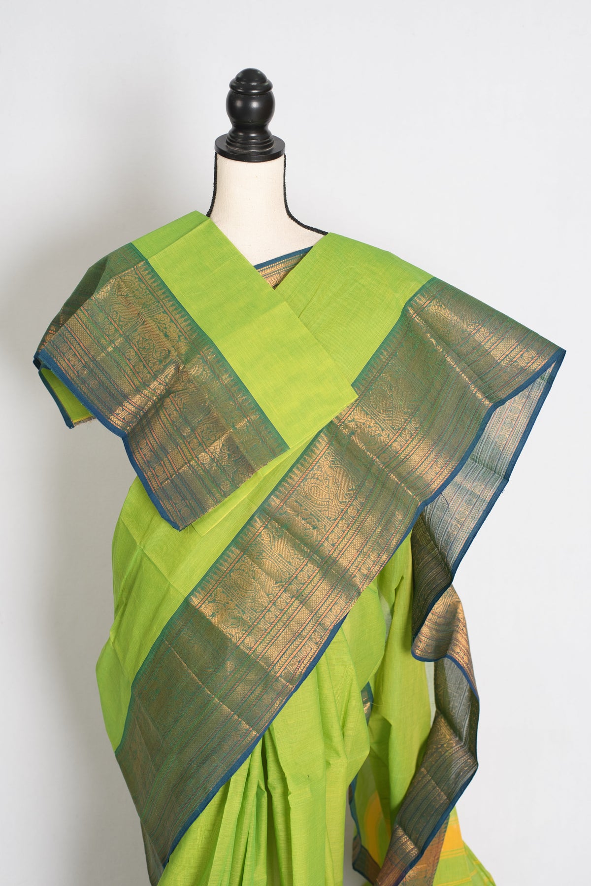 Nalini : Handwoven Kanchi Cotton Saree in Bright Green and Blue