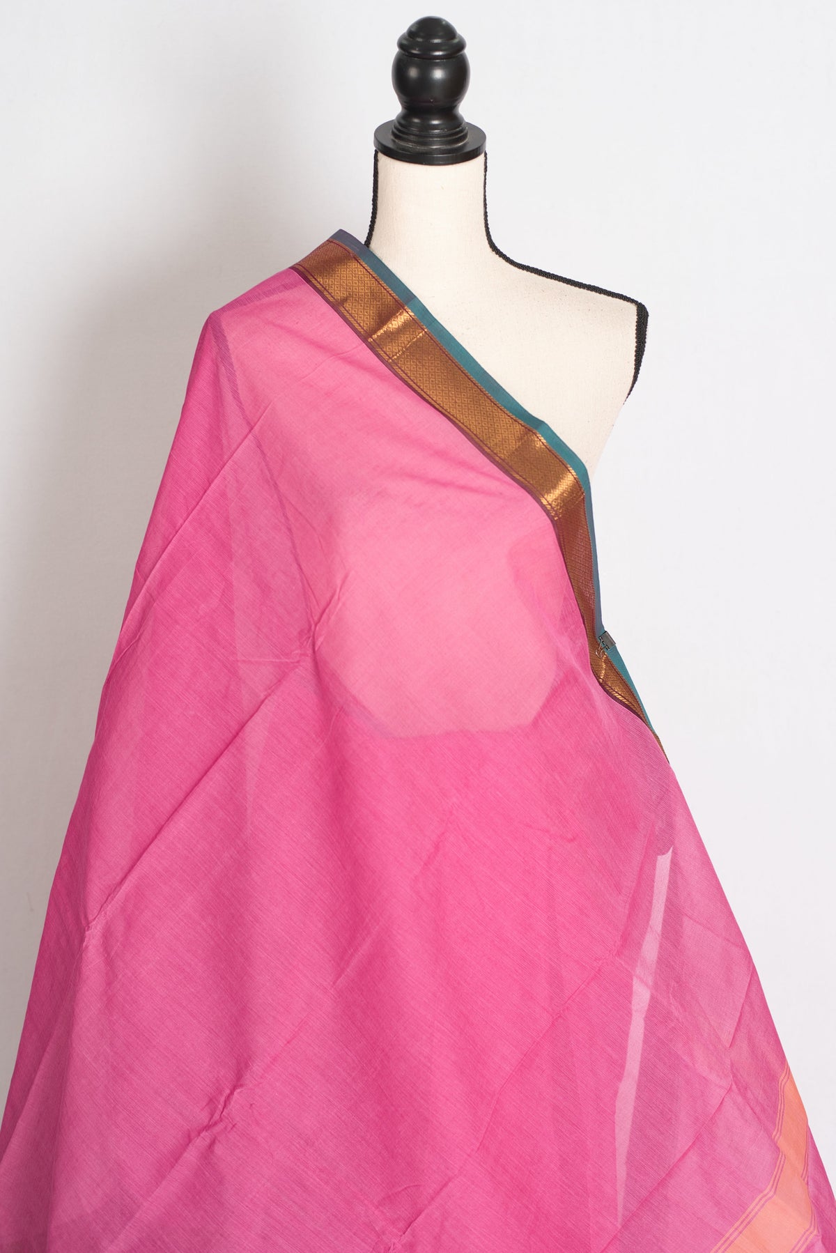 Abira : Handwoven Kanchi Cotton Saree in Pink and Peacock Blue