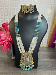 Light blue necklace set