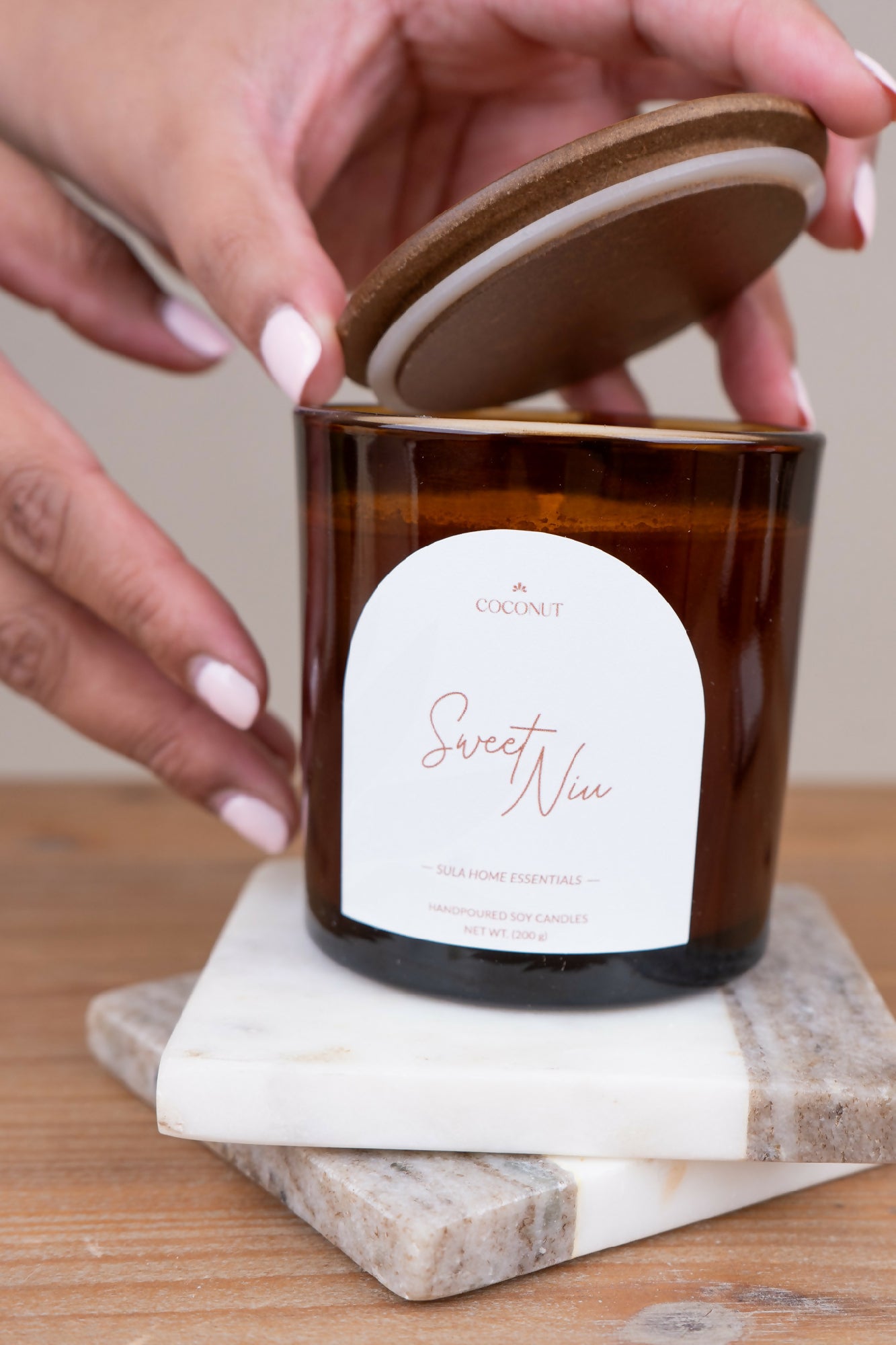 Premium Hand-Poured Soy Candles - Sweet Niu