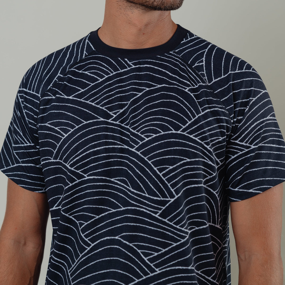 OLEU SUNSPORT™ UV TEE SHIRT - STORM CARBON
