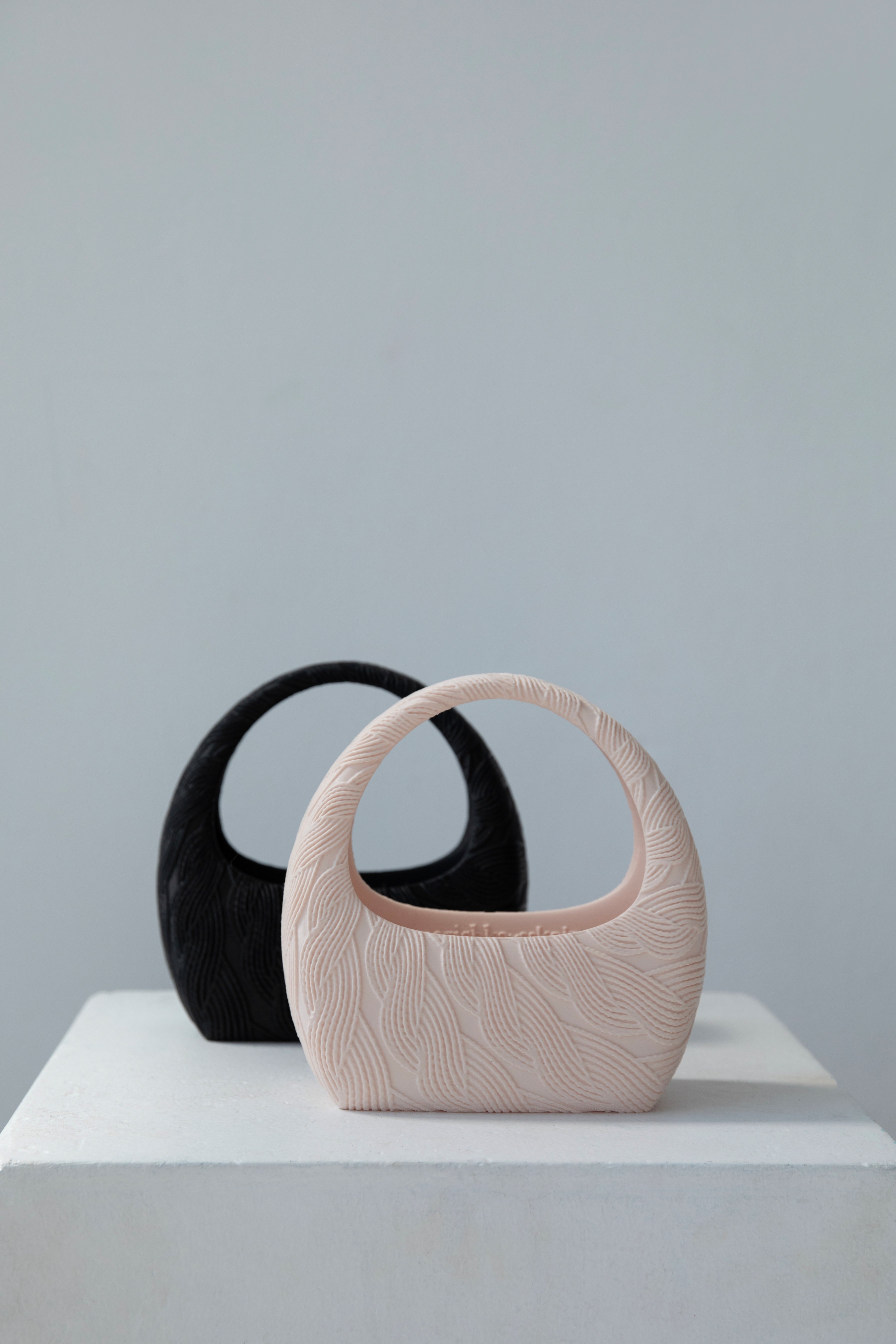 MARION 3D PRINT CABLE HANDBAG